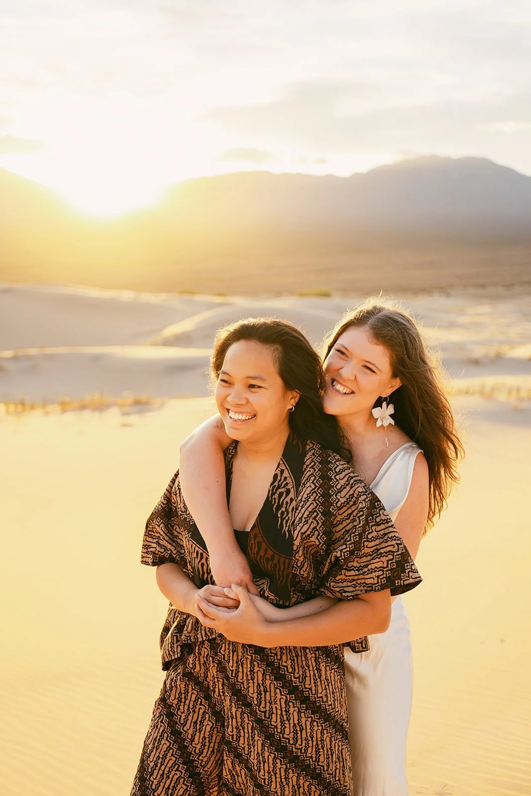 Faith&Alda-Mojave-Desert-Dunes-73_websize.jpg