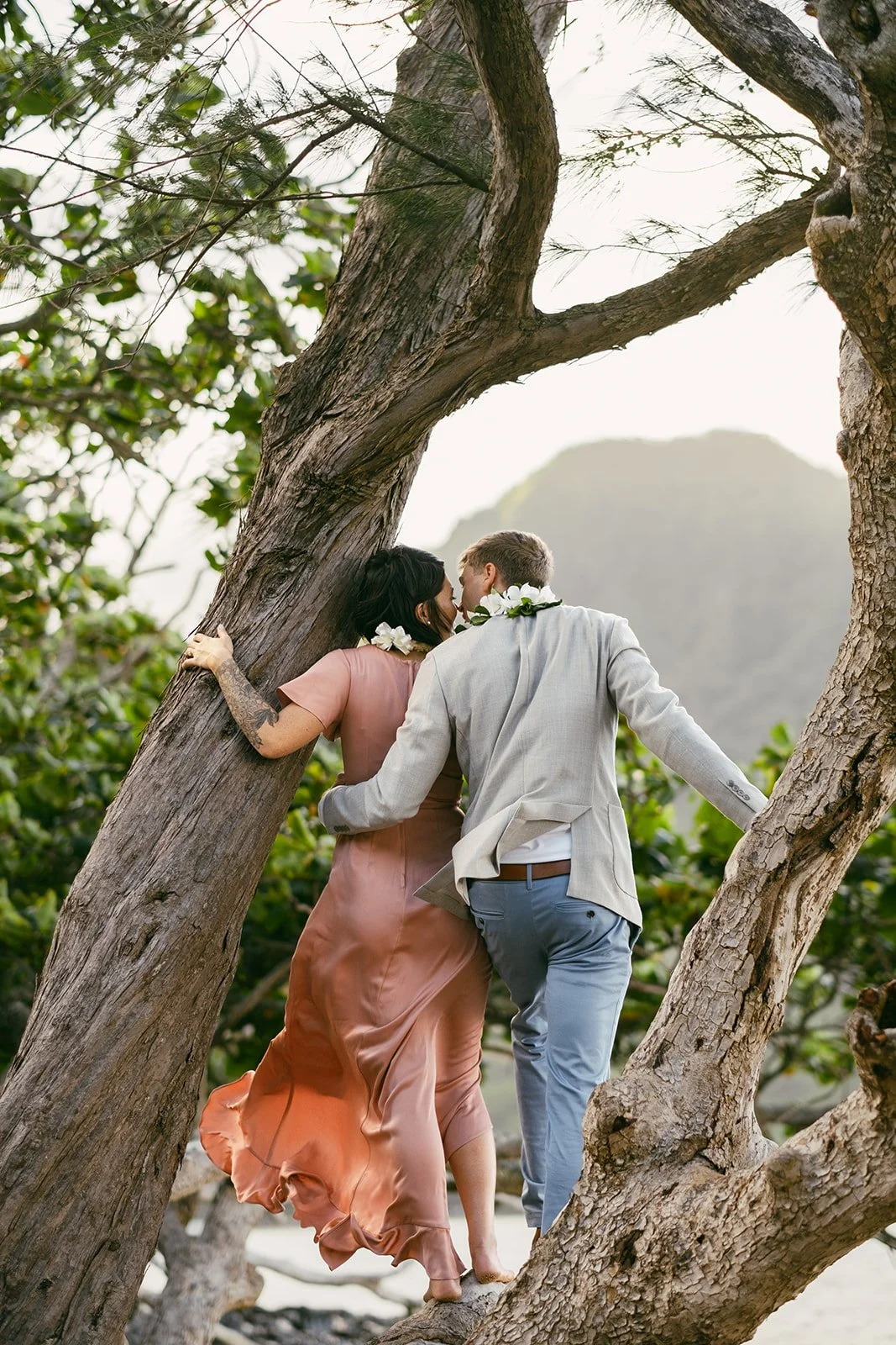 Reagan+Michael-Oahu-Hawaii-Elopement-60.jpg