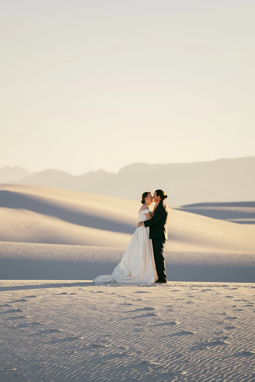 Bronte+David-White-Sands-Elopement-38.jpg