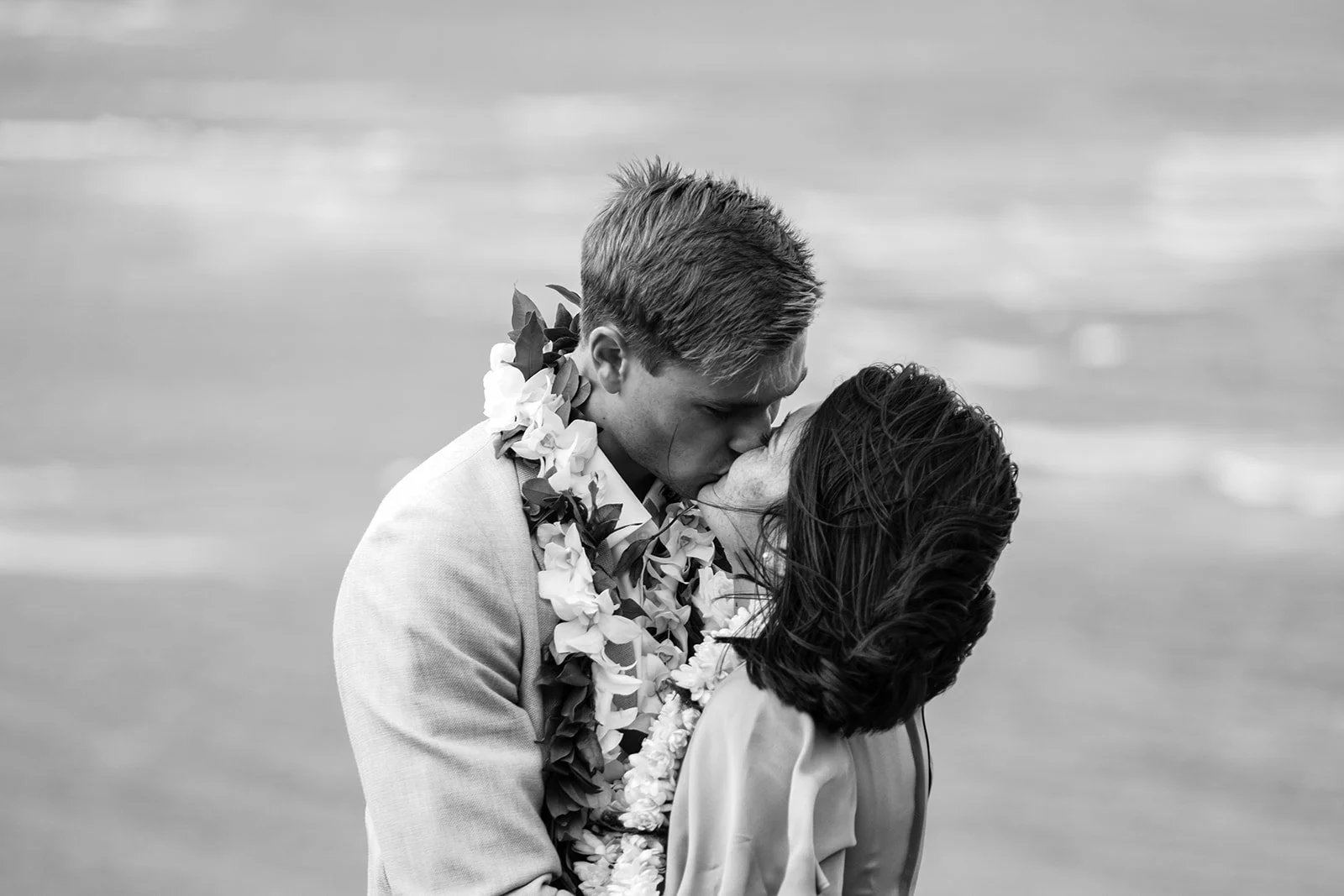 Reagan+Michael-Oahu-Hawaii-Elopement-35.jpg
