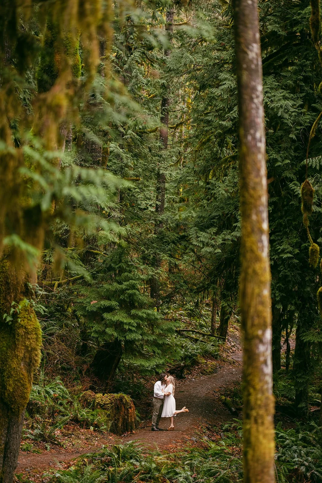 Sophie-Zeb-Engagement-80_websize.jpg