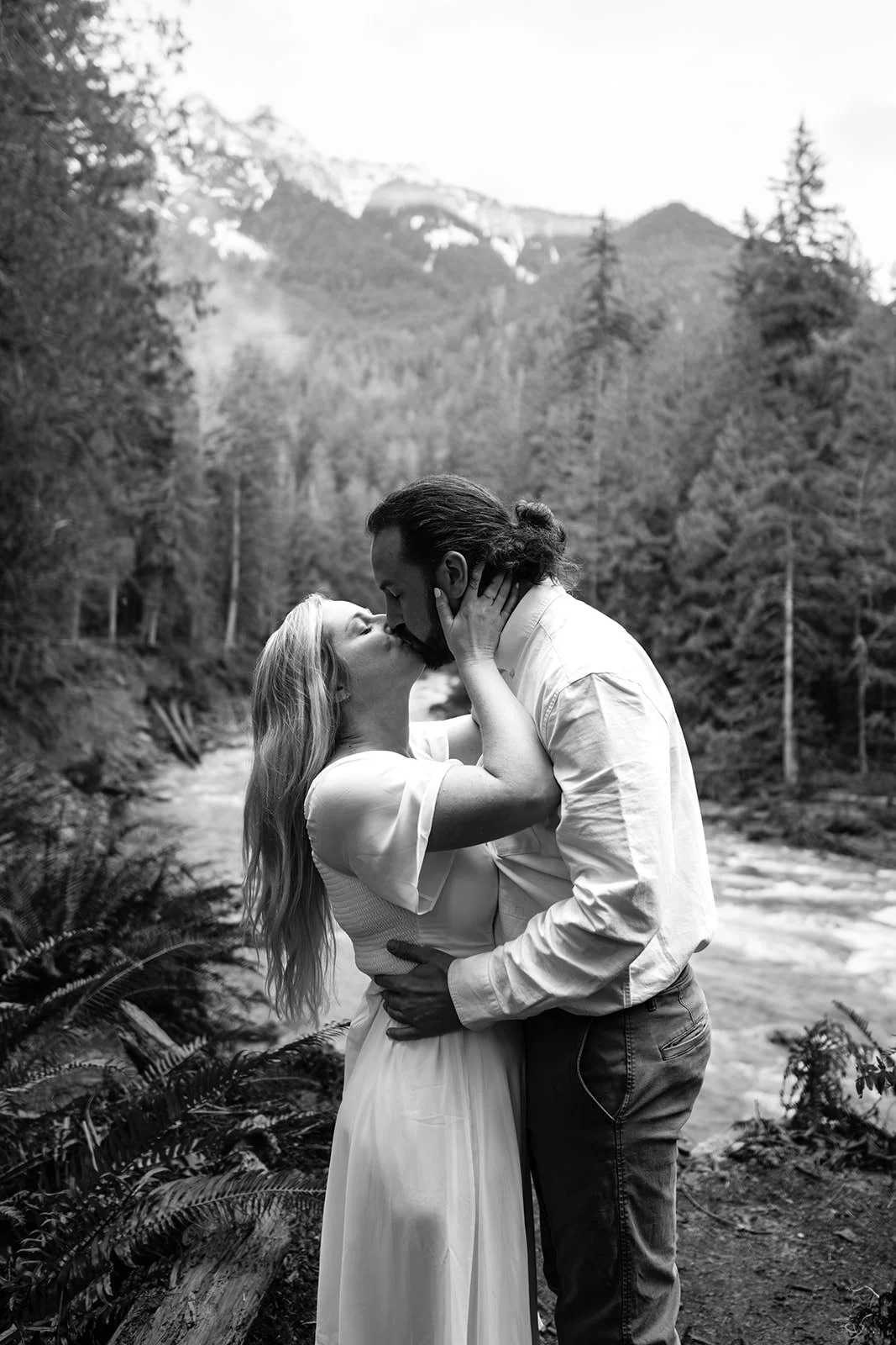 Sophie-Zeb-Engagement-190_websize.jpg