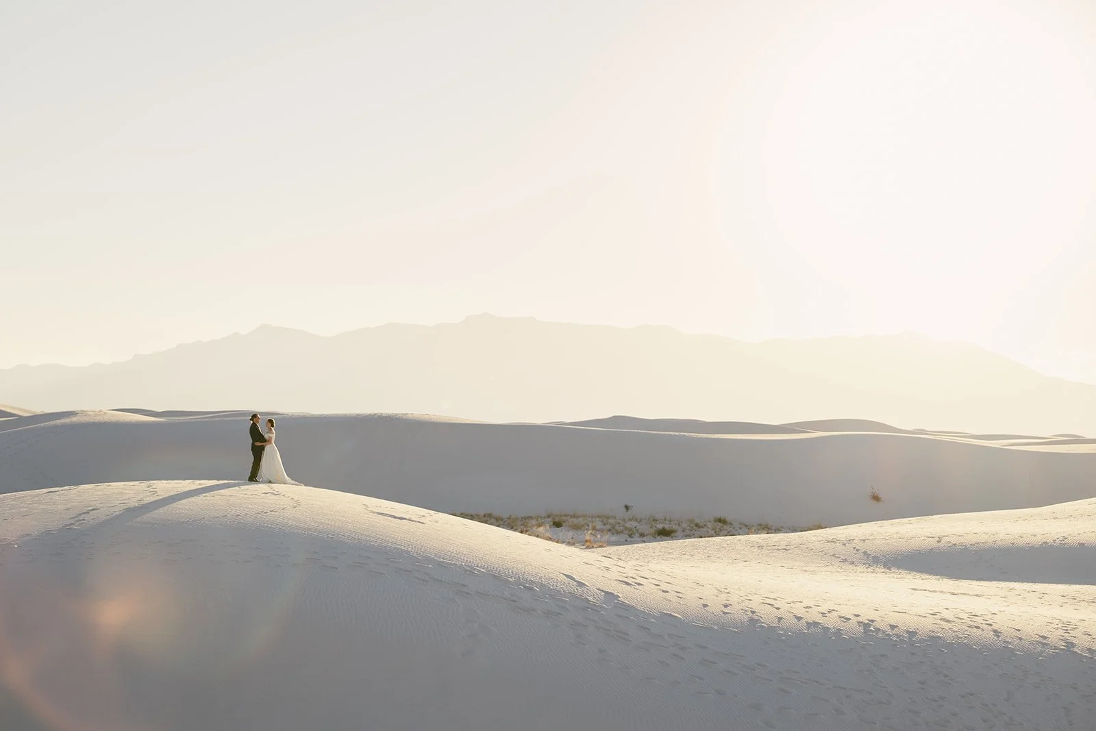 Bronte+David-White-Sands-Elopement-13.jpg