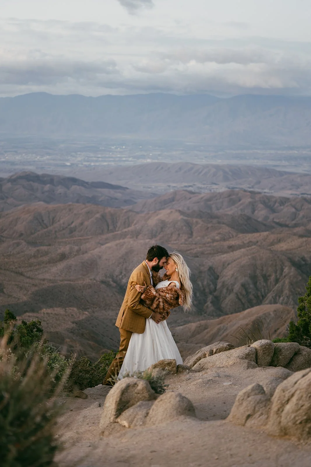 Joshua-Tree-Elopement-Photography-102.jpg