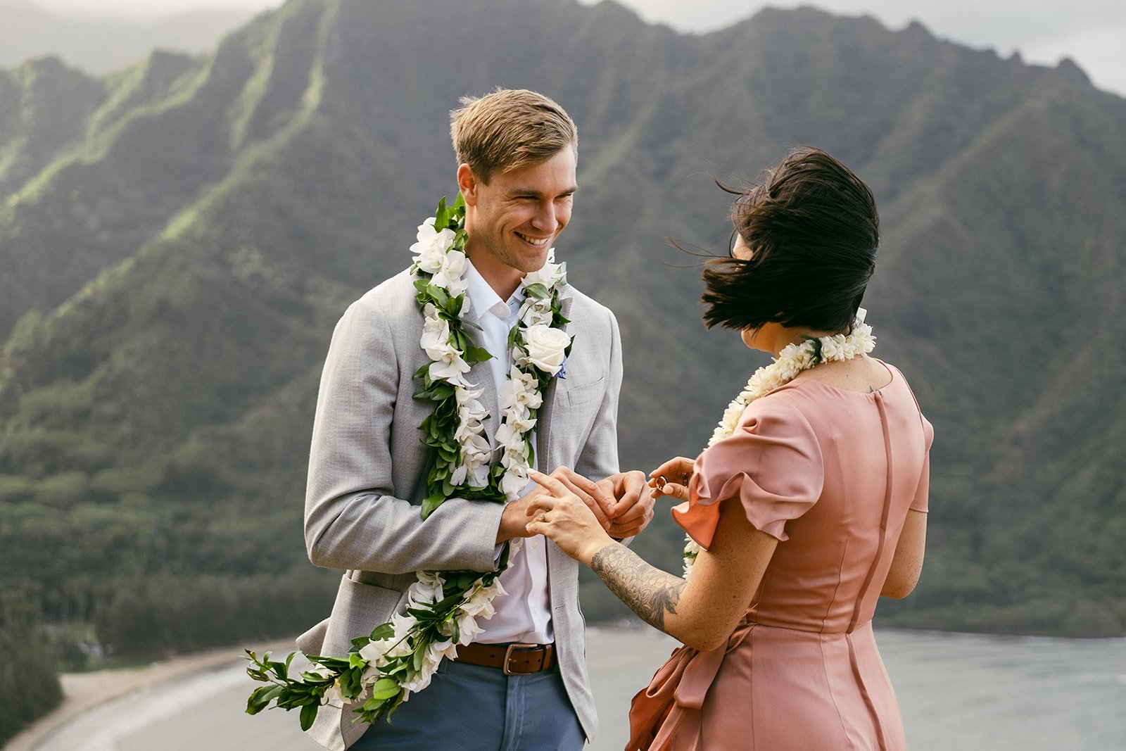 Reagan+Michael-Oahu-Hawaii-Elopement-46.jpg