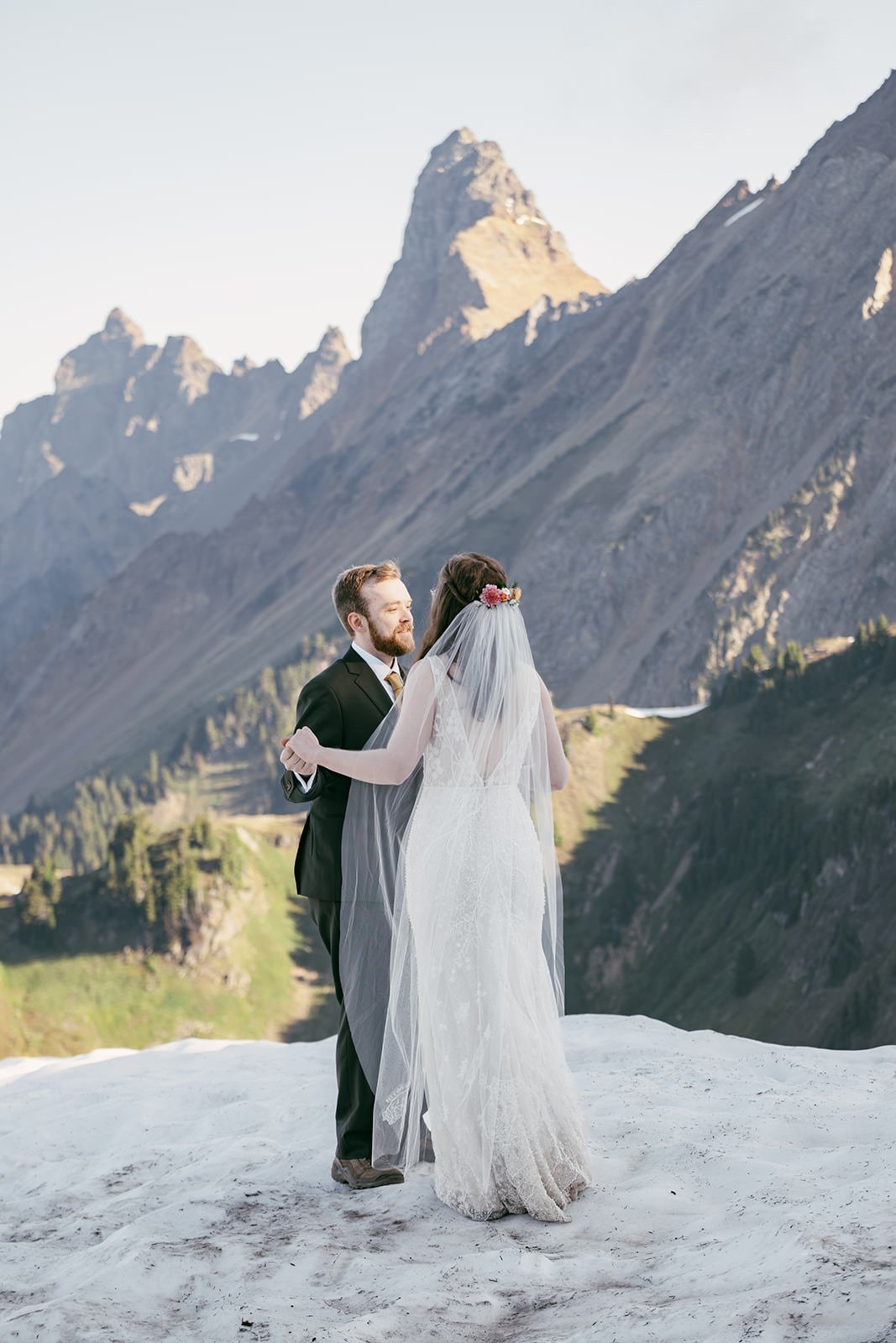 J&S_WinchesterLookout-Wedding-394.jpg