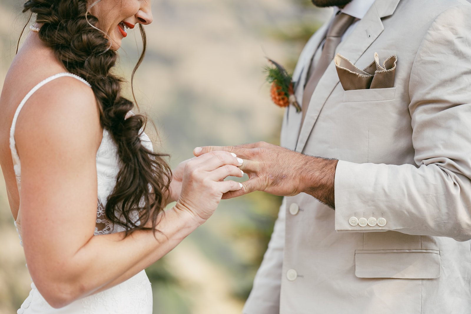 Casey&Andrew_Winthrop_WildCoastPhoto-186_websize.jpg
