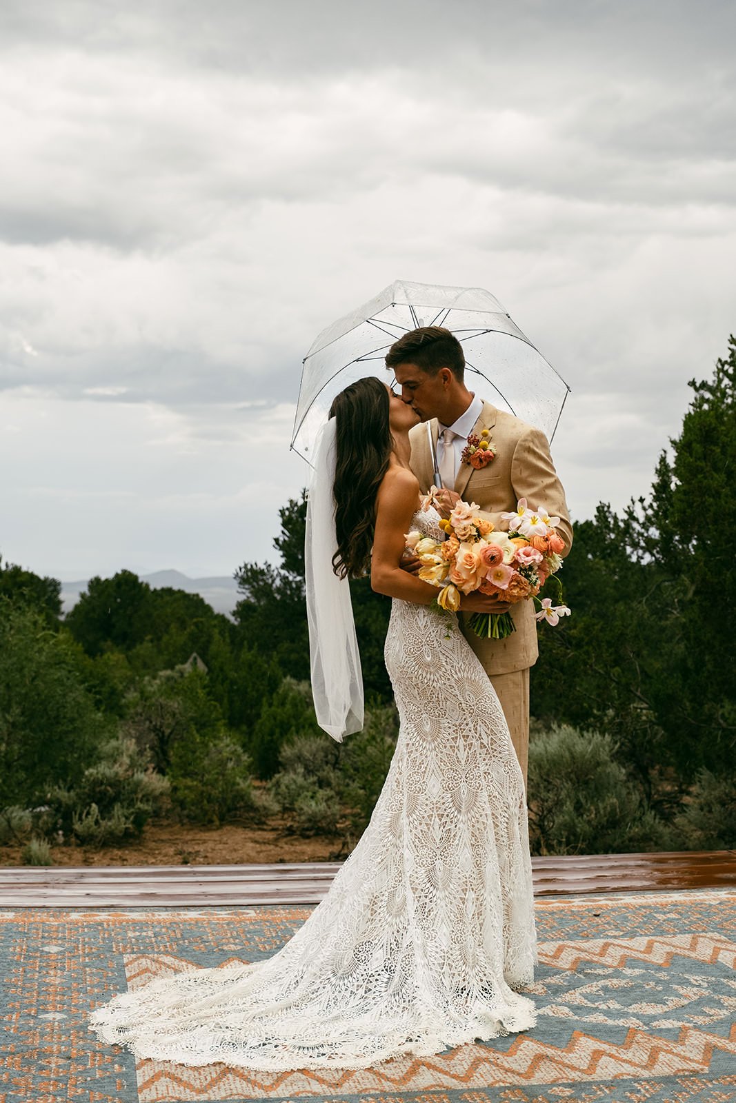 C&J-TheStakeout-Taos-303.jpg