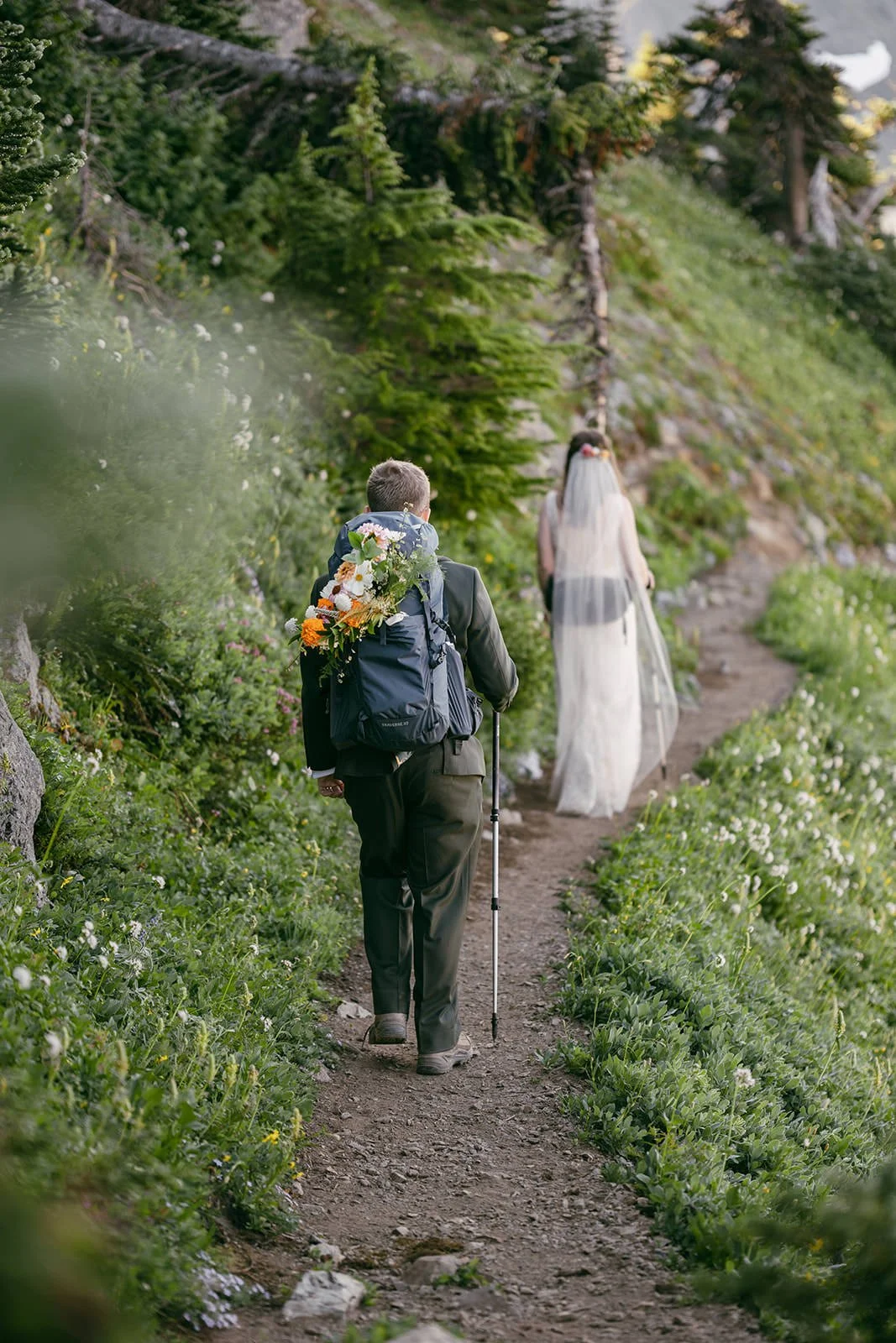 J&S_WinchesterLookout-Wedding-402.jpg