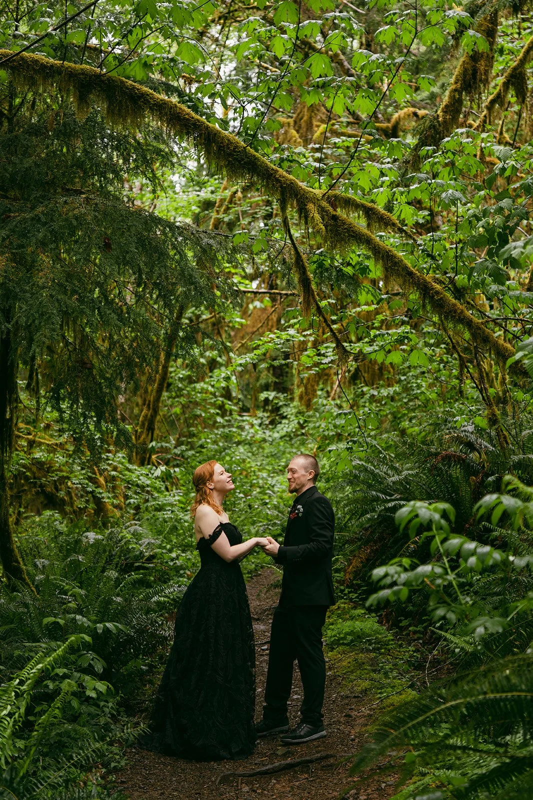 Sydney-Josh-Lake-Quinault-Lodge-Wedding-414.jpg