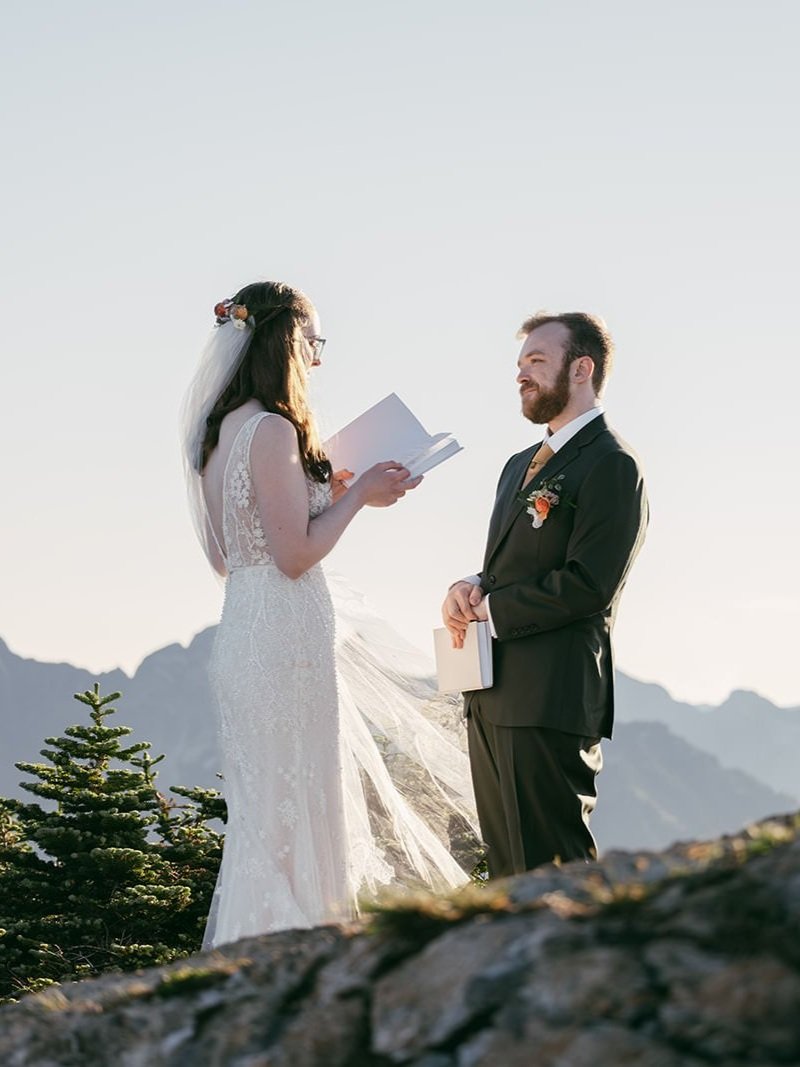 J&S_WinchesterLookout-Wedding-209.jpg