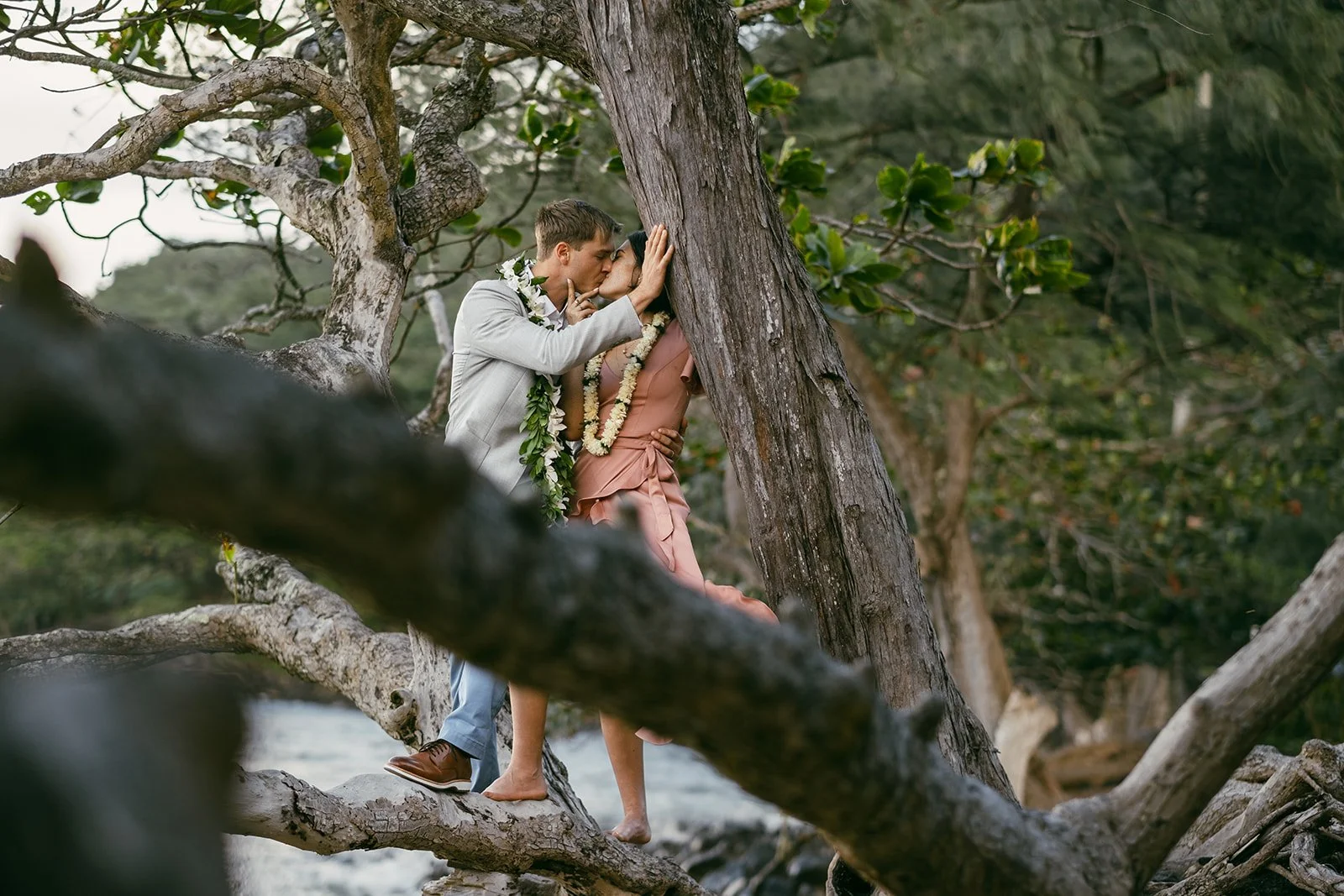 Reagan+Michael-Oahu-Hawaii-Elopement-63.jpg
