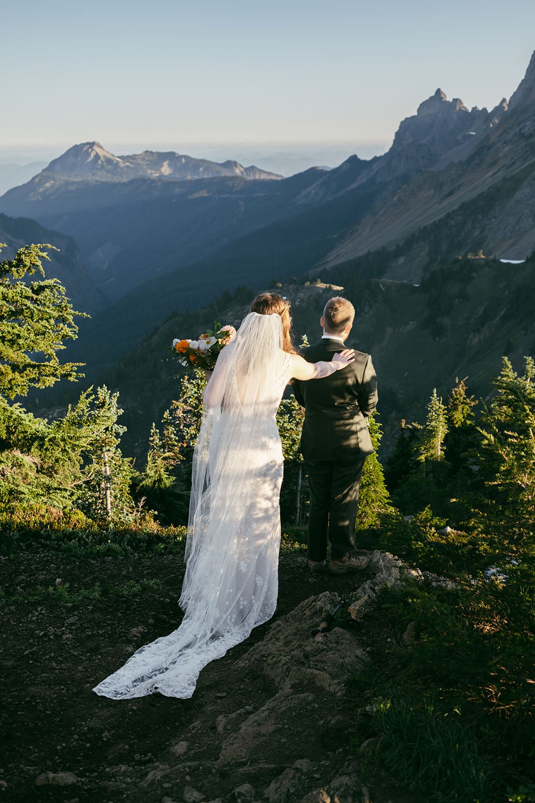 J&S_WinchesterLookout-Wedding-117.jpg