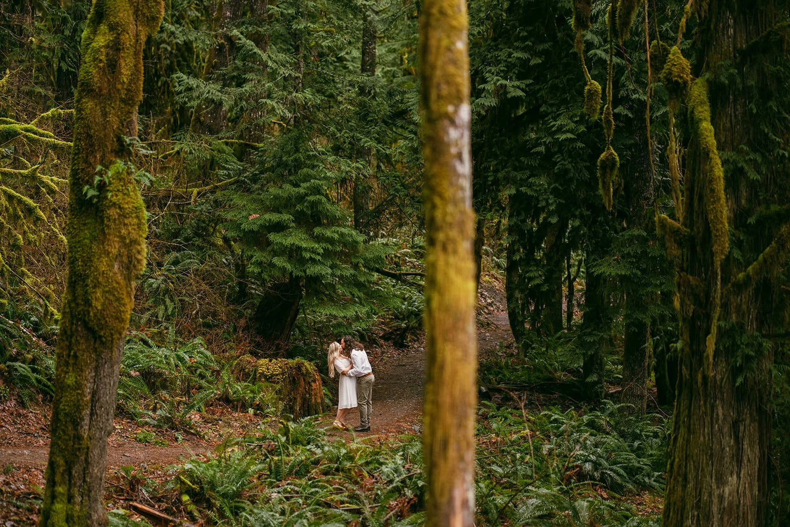 Sophie-Zeb-Engagement-95_websize.jpg