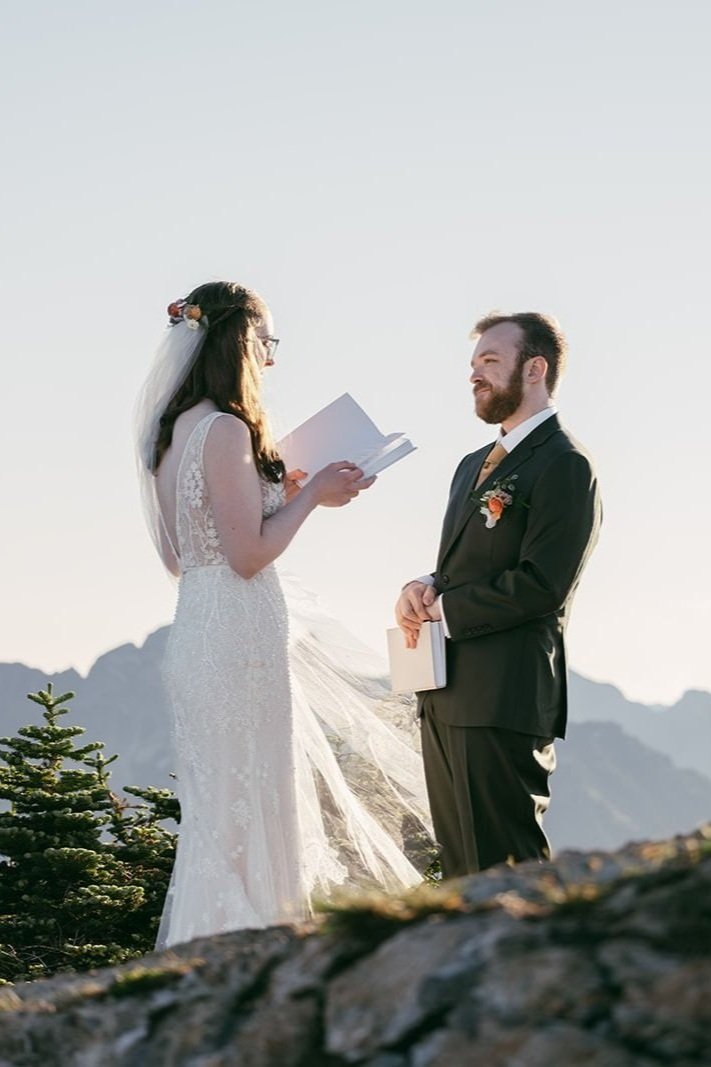 J&S_WinchesterLookout-Wedding-209.jpg