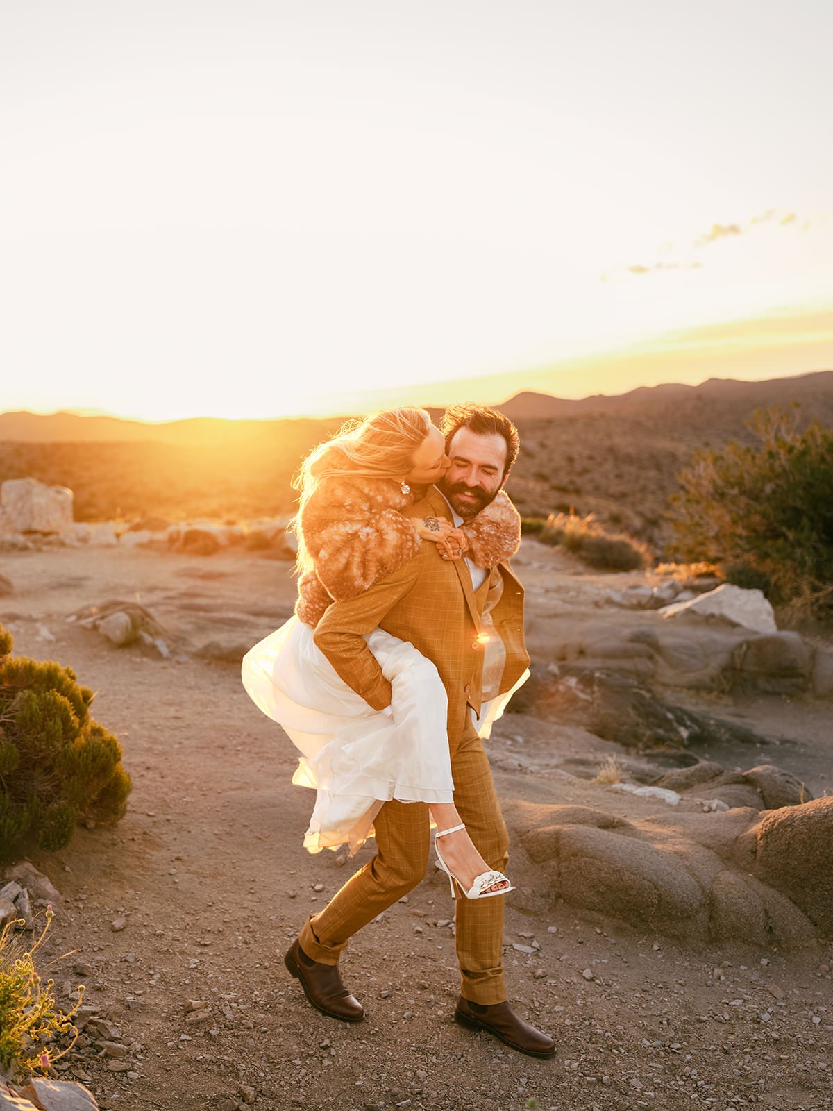 Joshua-Tree-Elopement-Photography-162.jpg