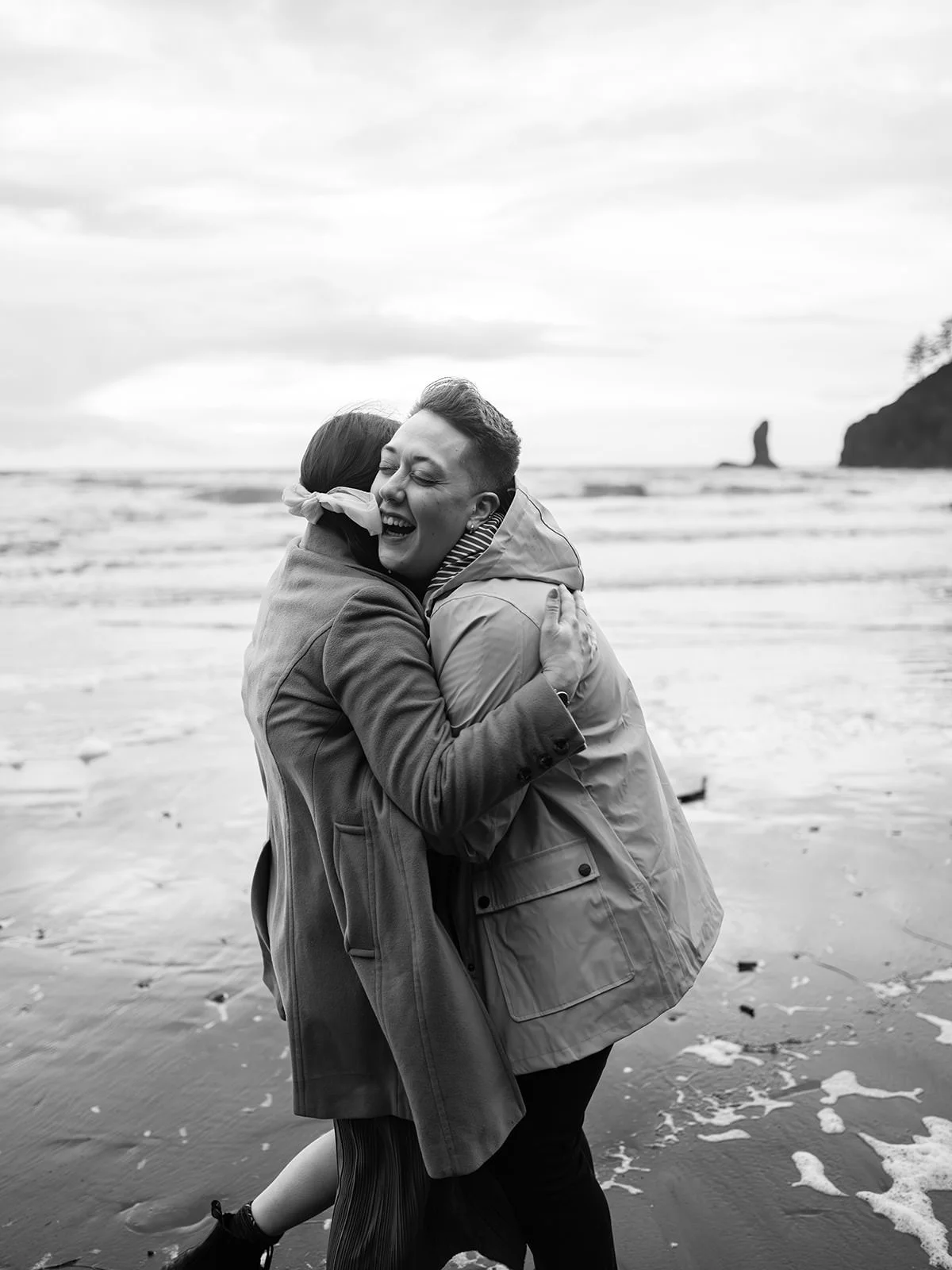 Liz&Emily_SecondBeach-199.jpg