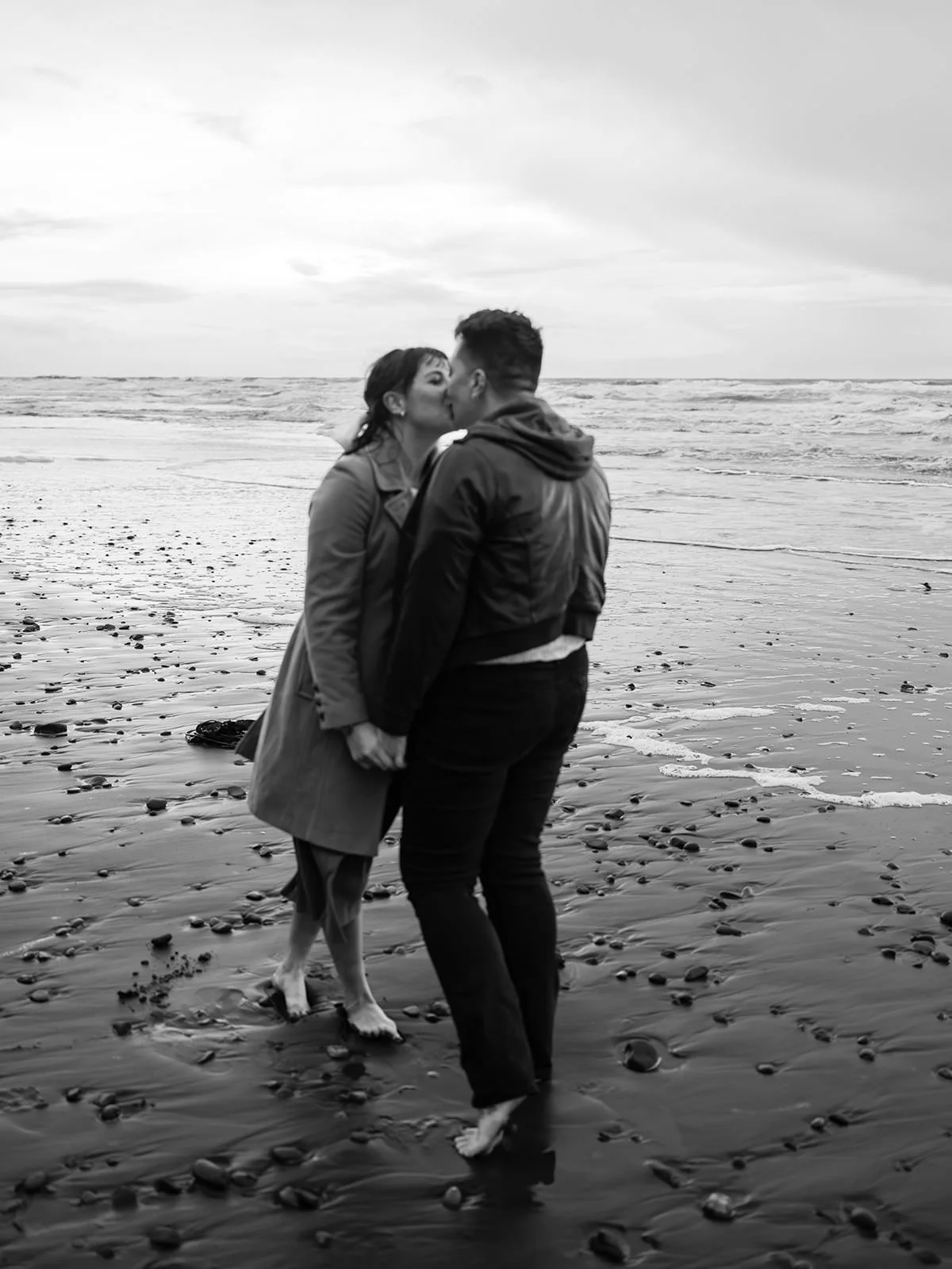Liz&Emily_SecondBeach-127.jpg