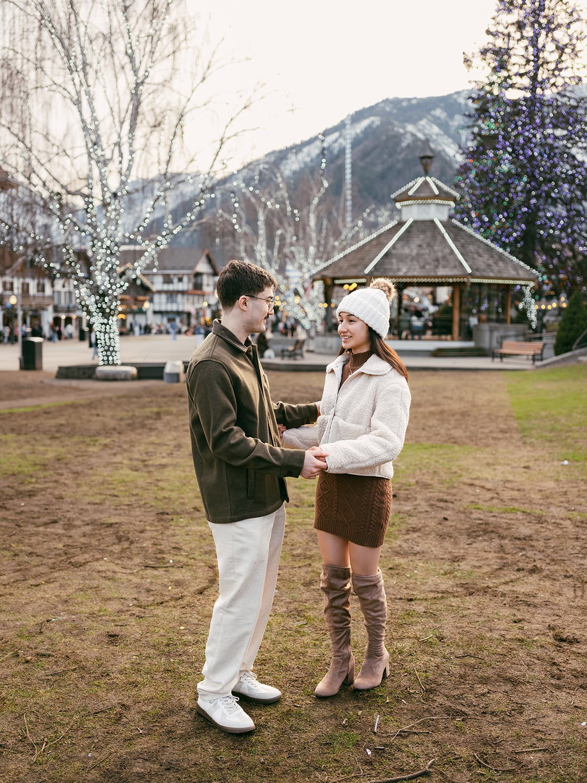 Elizabeth-Matthew-Leavenworth-Engagement-82_websize.jpg