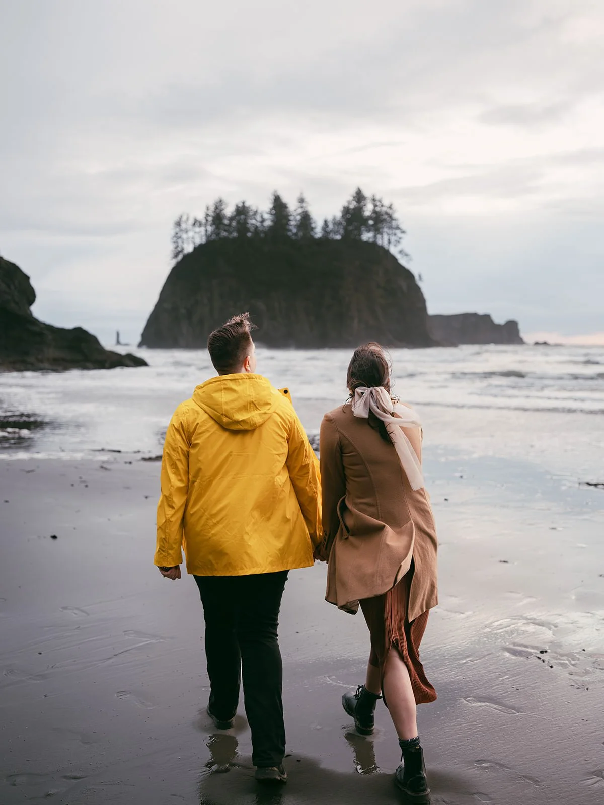 Liz&Emily_SecondBeach-183.jpg