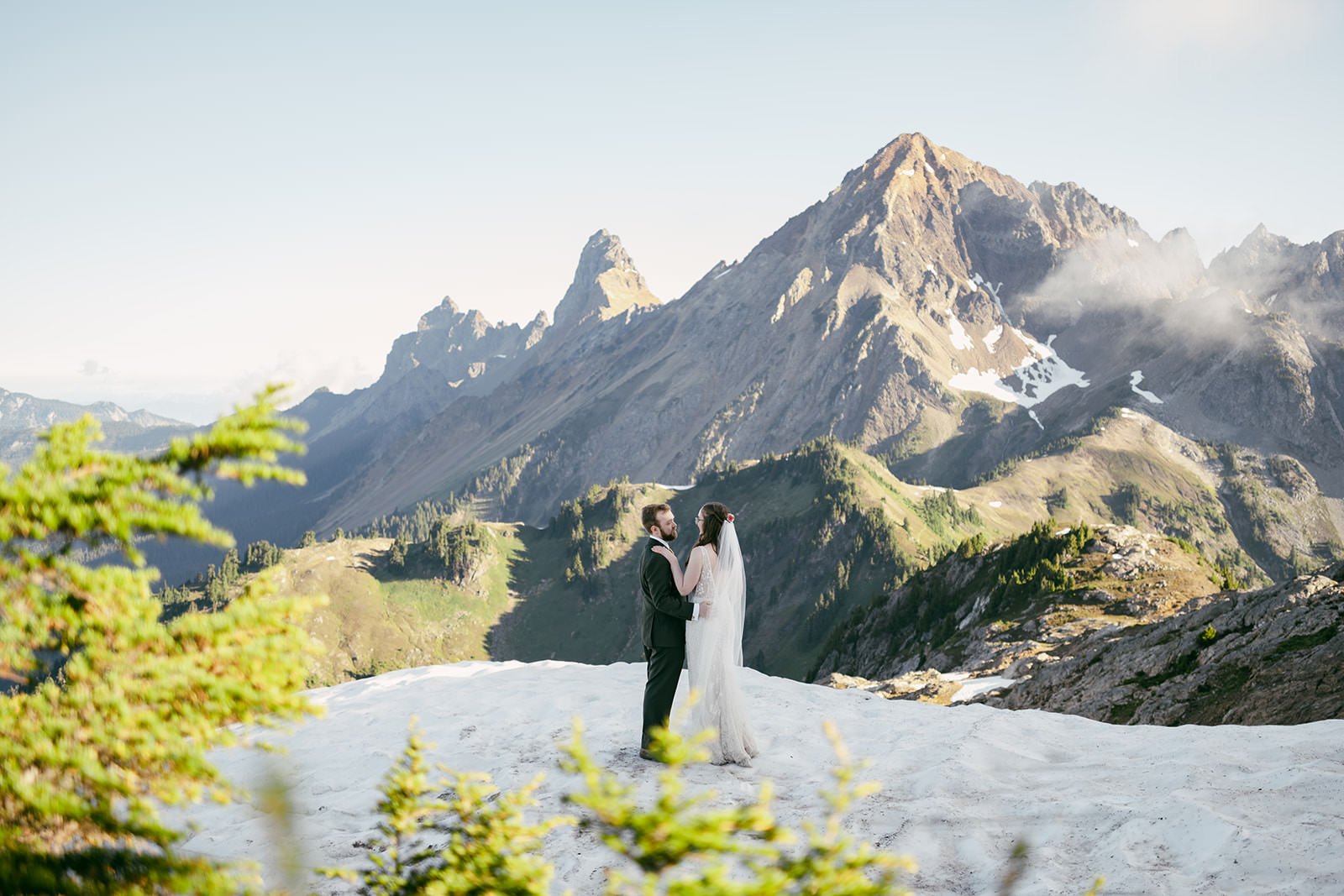 J&S_WinchesterLookout-Wedding-385.jpg