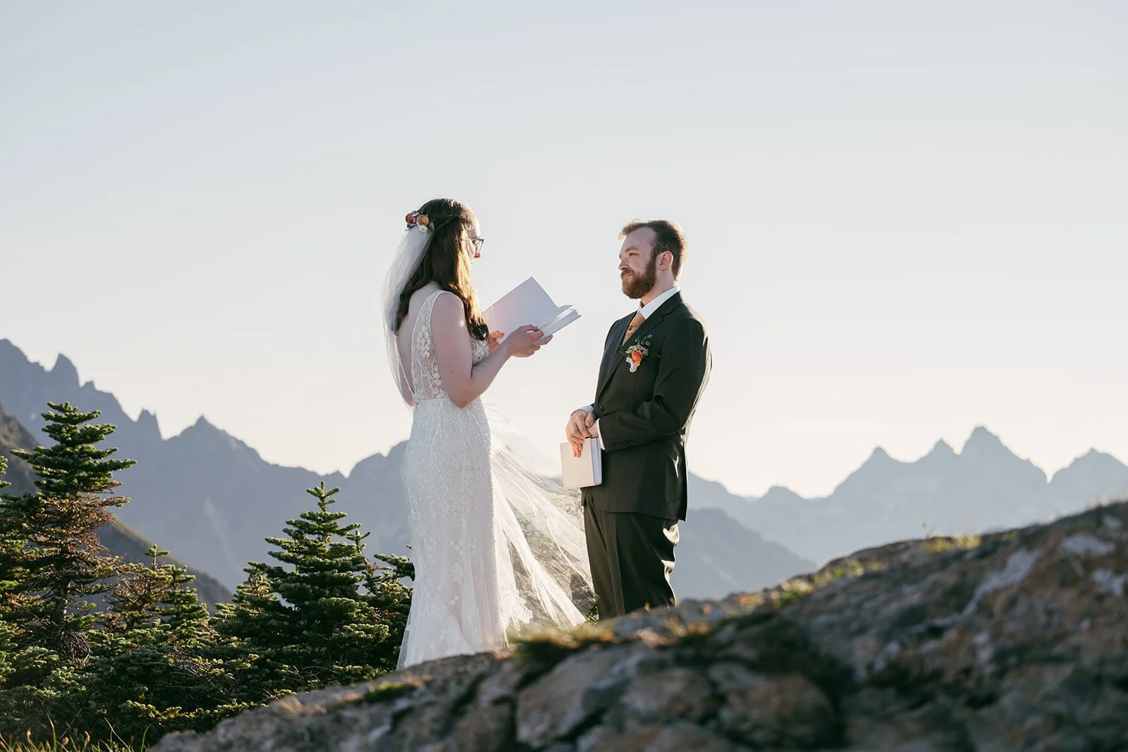 J&S_WinchesterLookout-Wedding-209.jpg