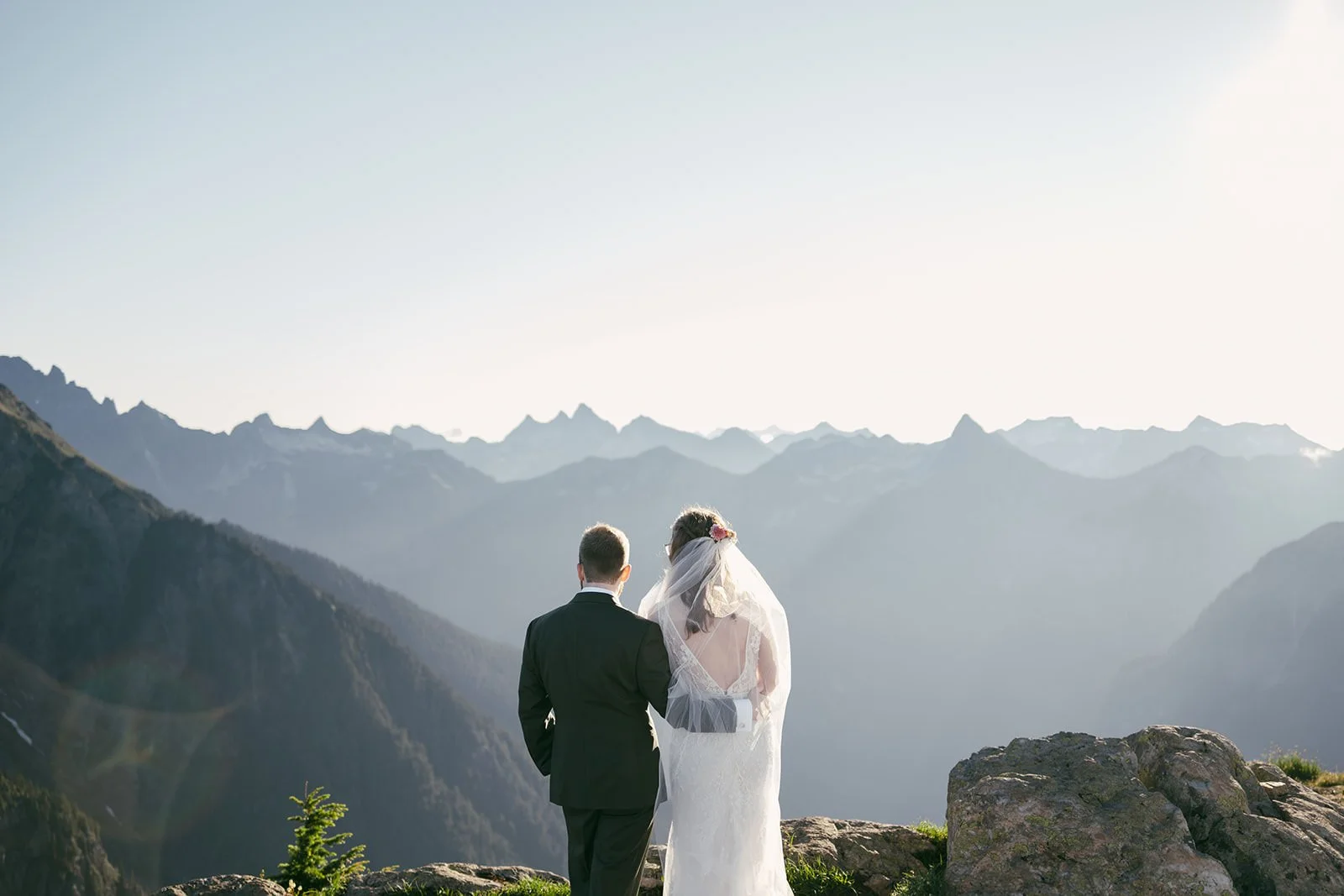 J&S_WinchesterLookout-Wedding-247.jpg
