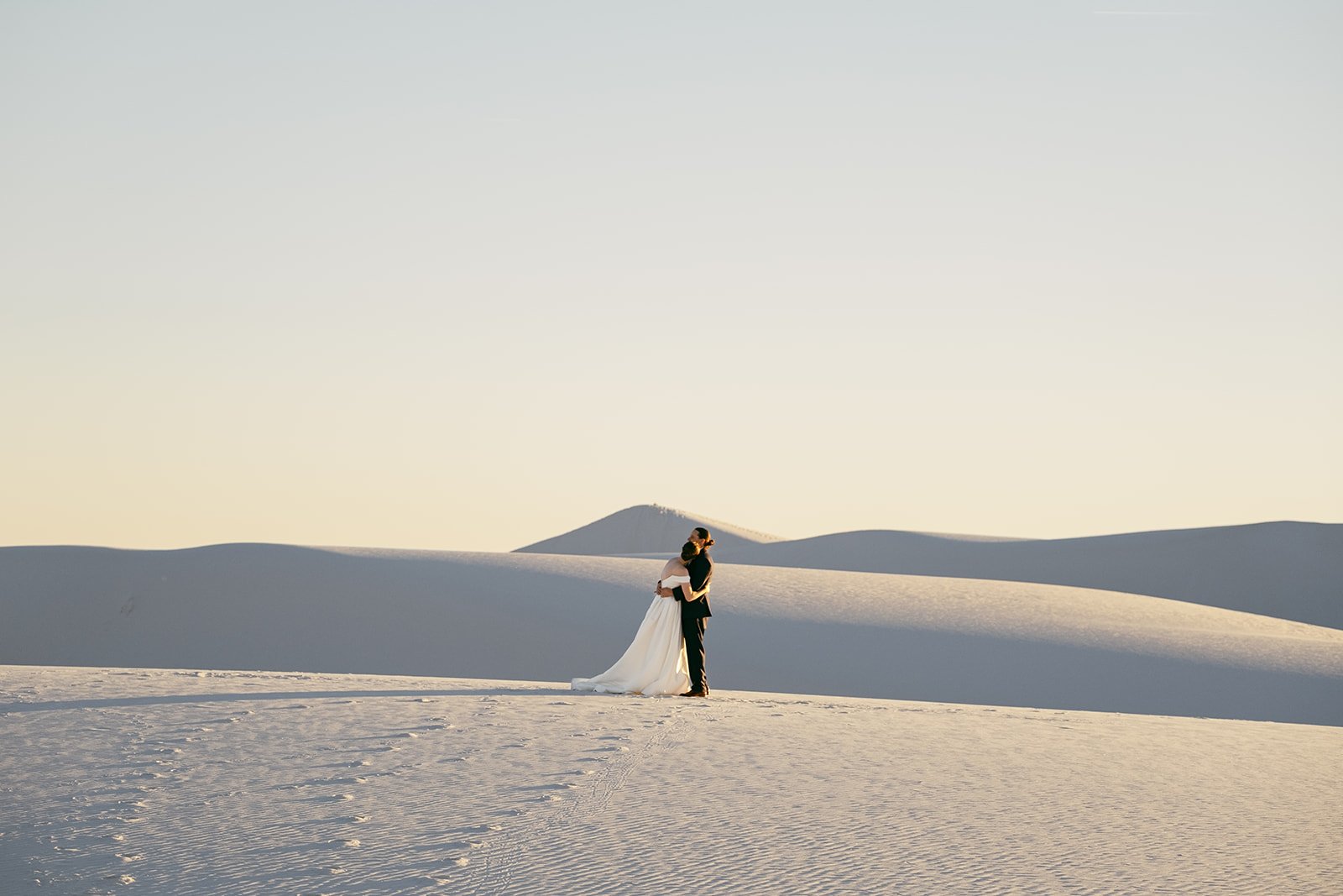 Bronte+David-White-Sands-Elopement-36.jpg