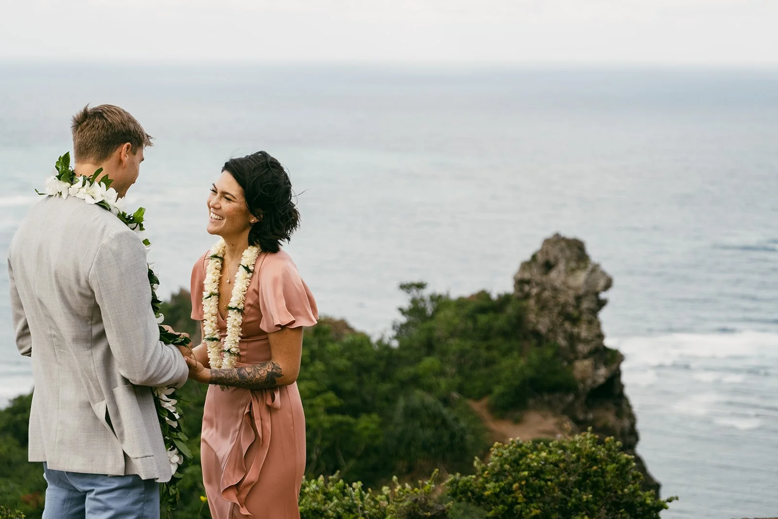Reagan+Michael-Oahu-Hawaii-Elopement-40.jpg