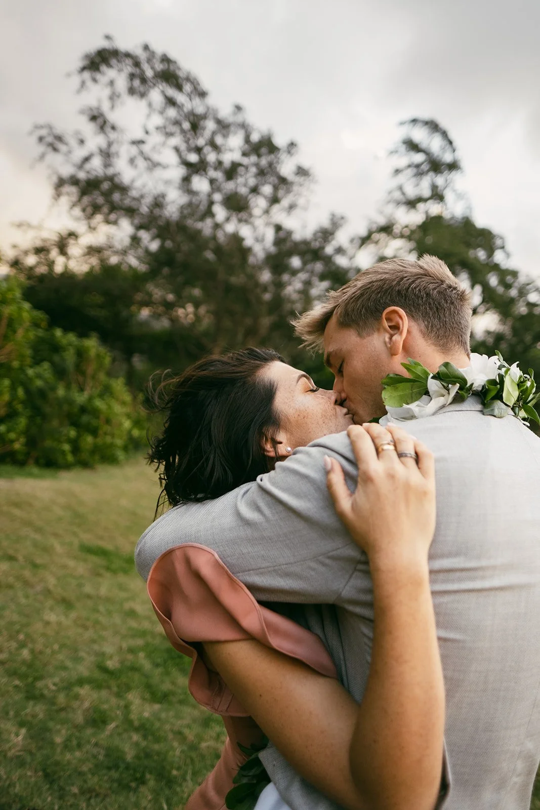 Reagan+Michael-Oahu-Hawaii-Elopement-95.jpg