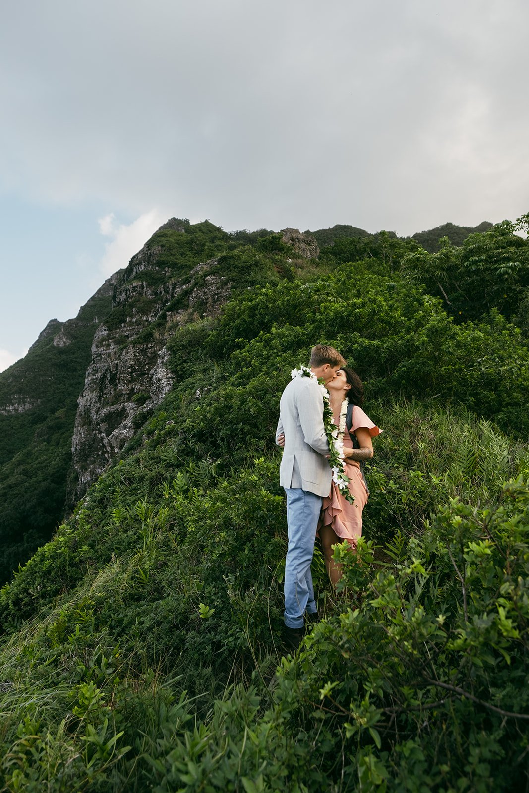 Reagan+Michael-Oahu-Hawaii-Elopement-55.jpg