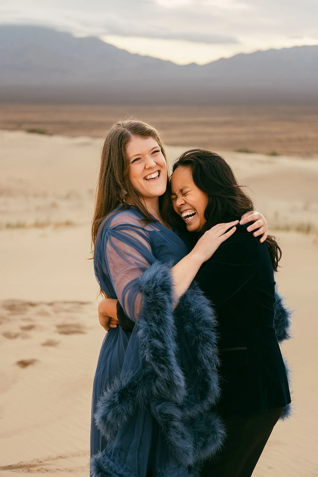 Faith&Alda-Mojave-Desert-Dunes-199_websize.jpg