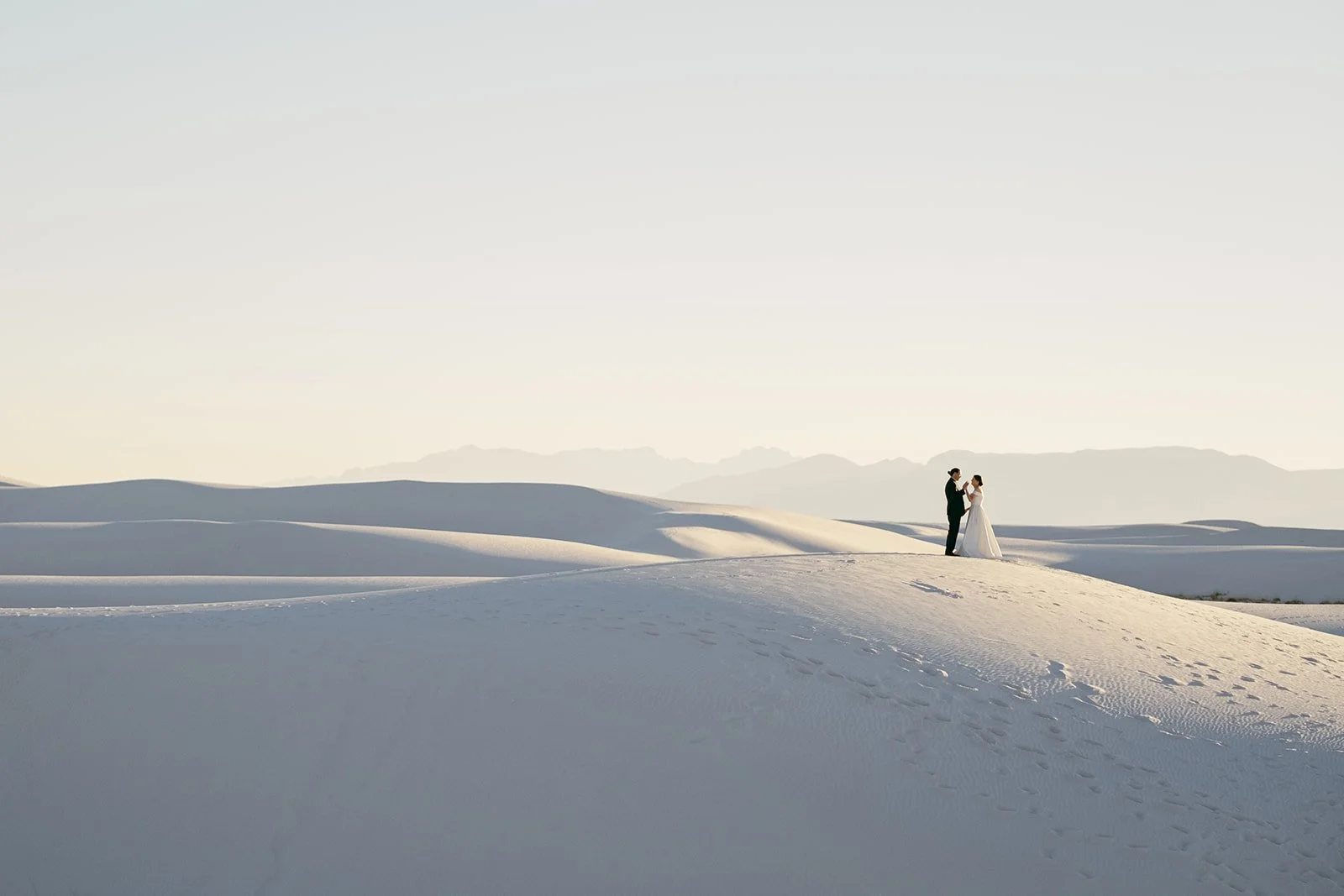 Bronte+David-White-Sands-Elopement-17.jpg