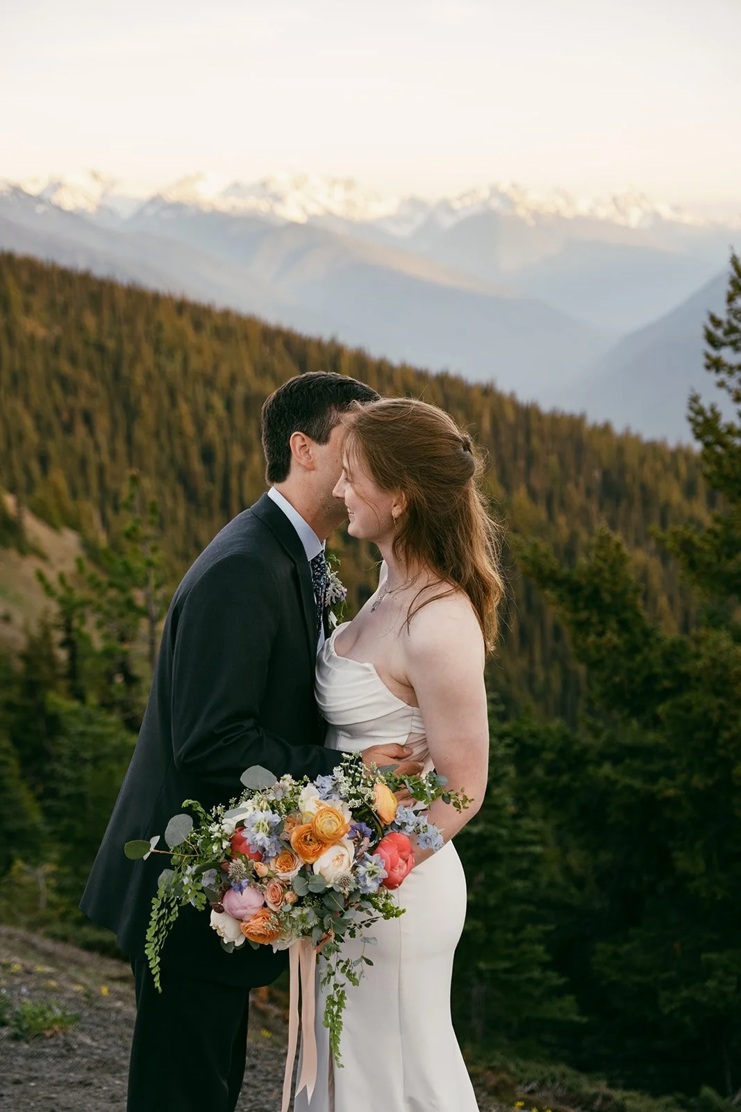 Emma&Riley_HuricaneRidge_Wedding-310.jpg