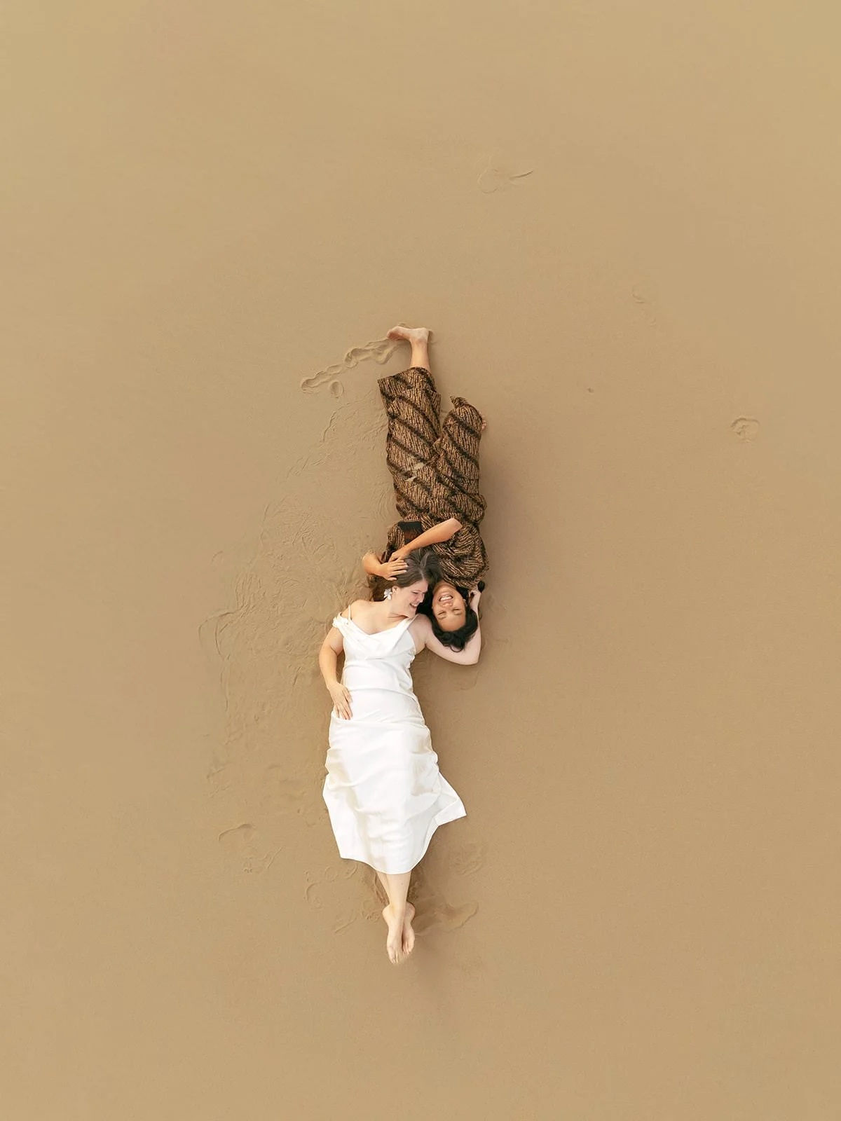 Faith&Alda-Mojave-Desert-Dunes-251_websize.jpg