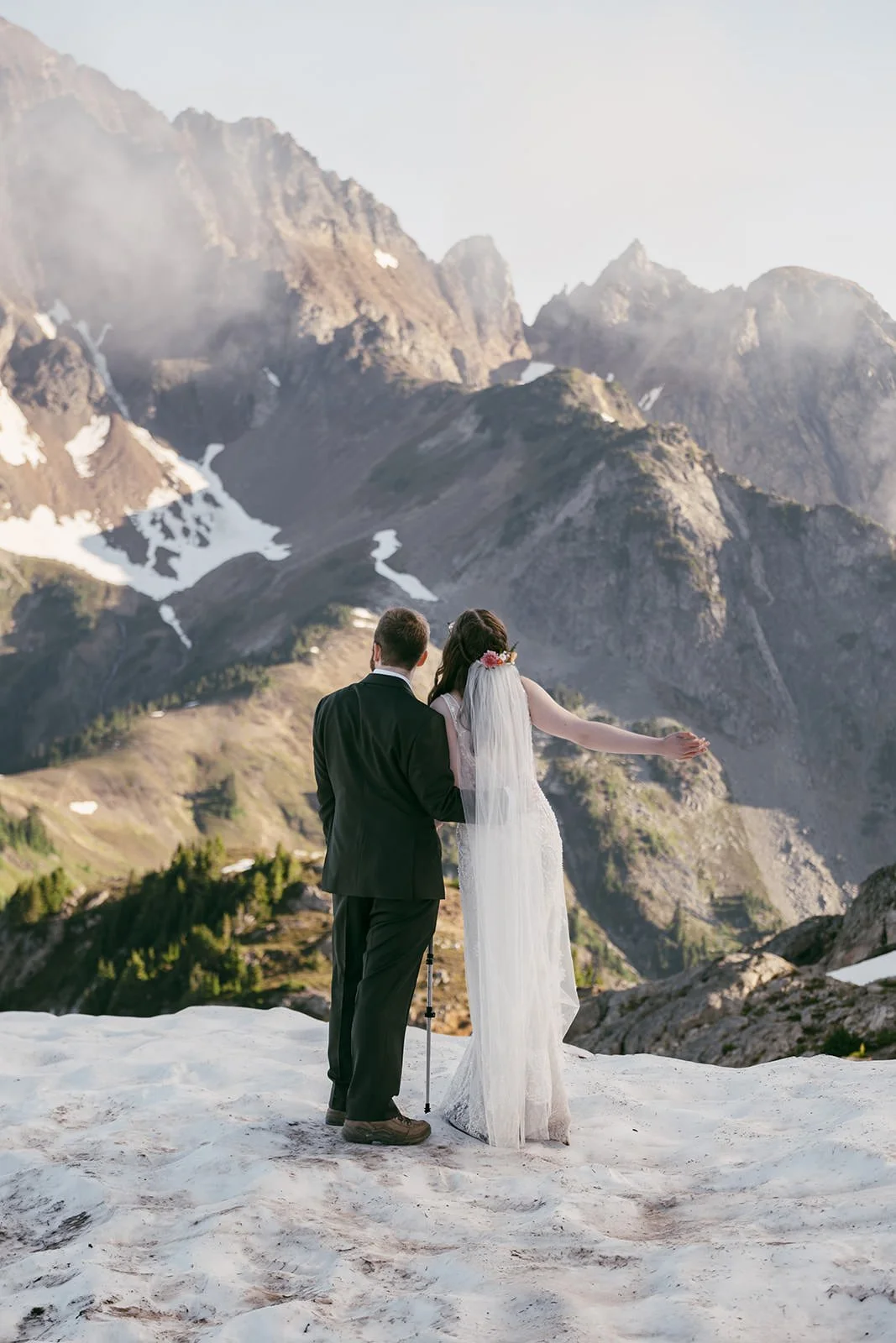 J&S_WinchesterLookout-Wedding-370.jpg