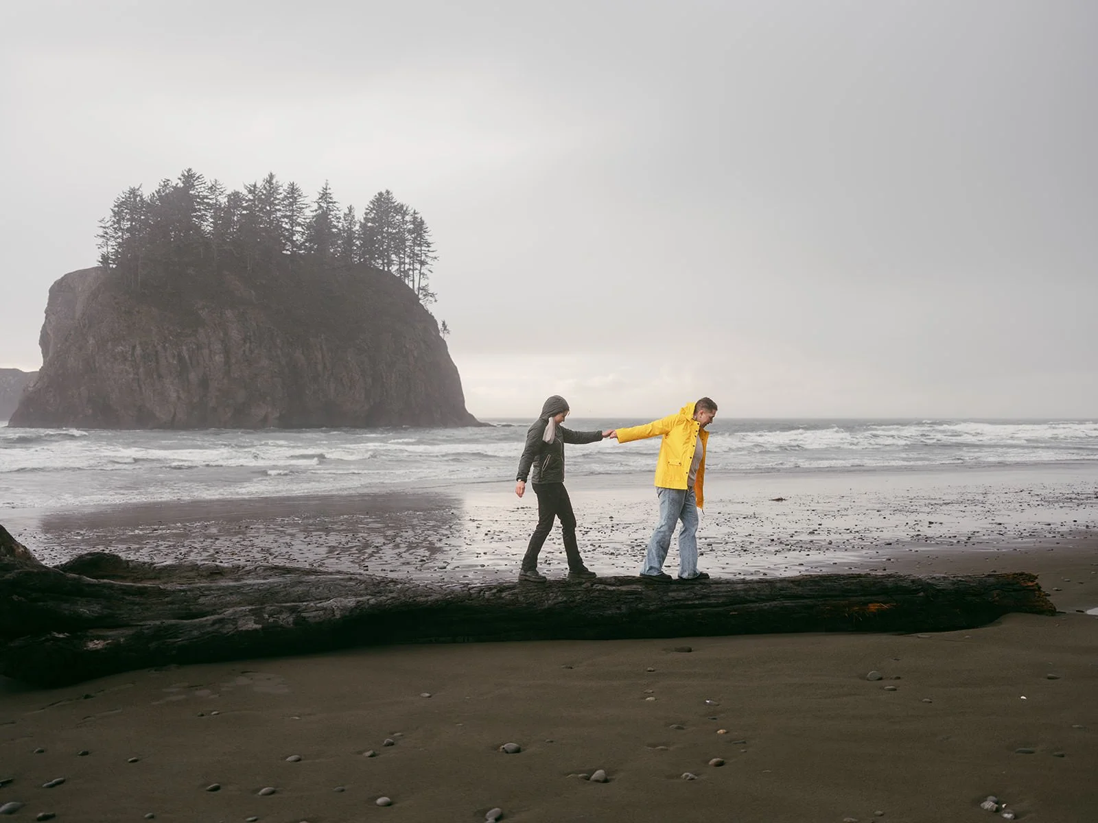 Liz&Emily_SecondBeach-87.jpg