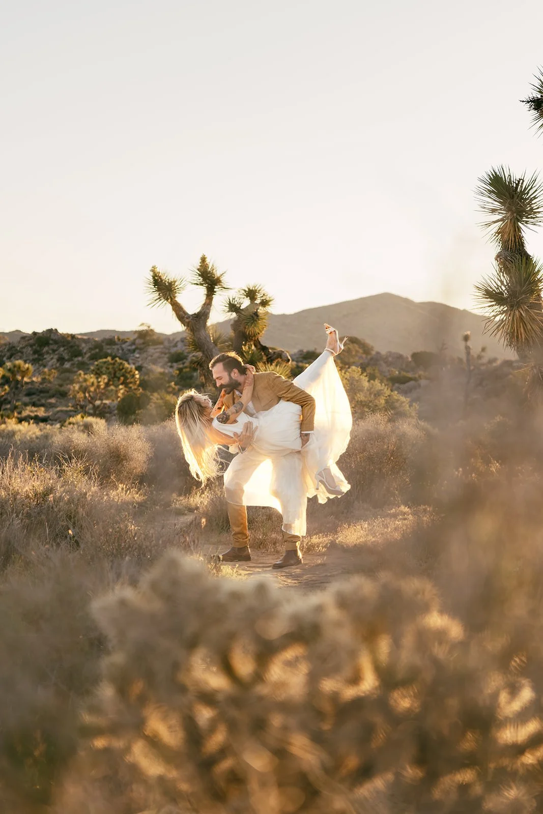 Joshua-Tree-Elopement-Photography-179.jpg
