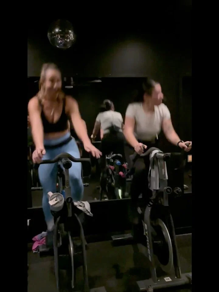 #twoscompany @revolutionist_echo ❤️ @revolutionist_morgan ❤️