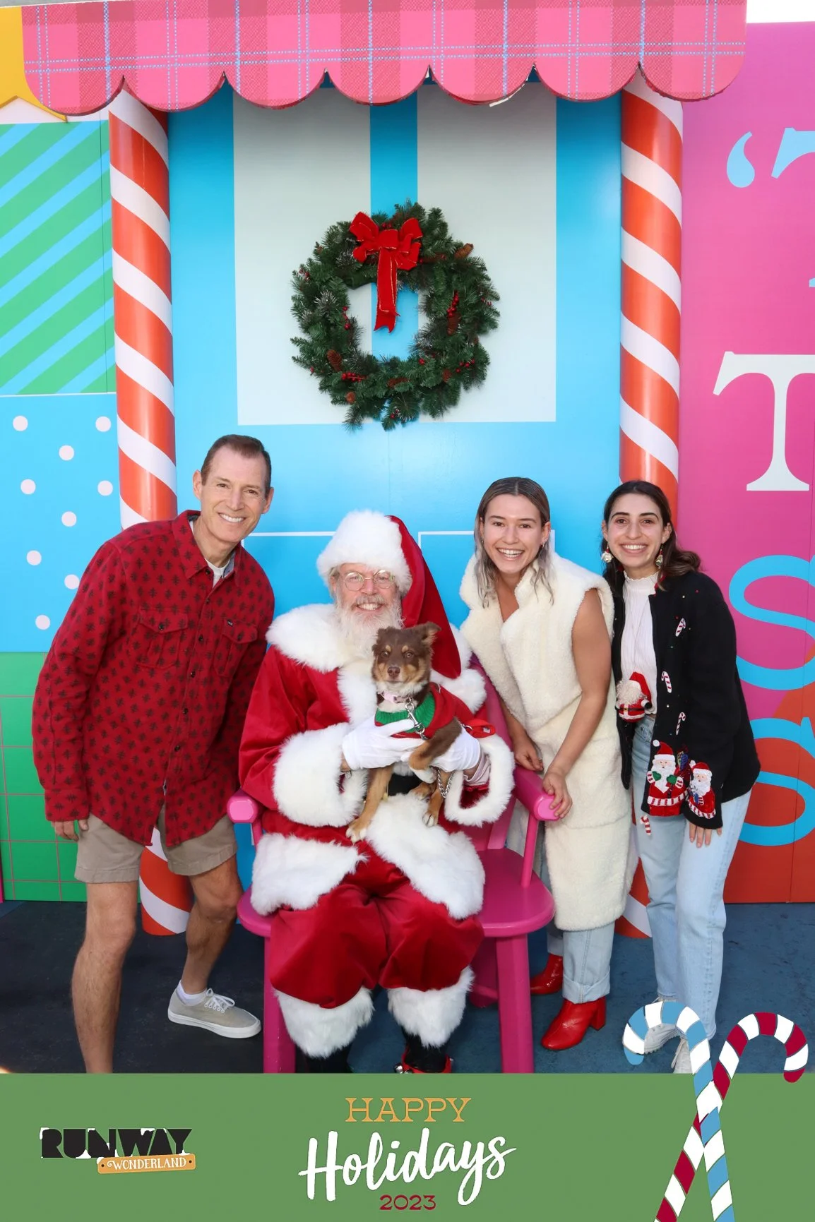 12 10 Santa_Runway-6.jpg