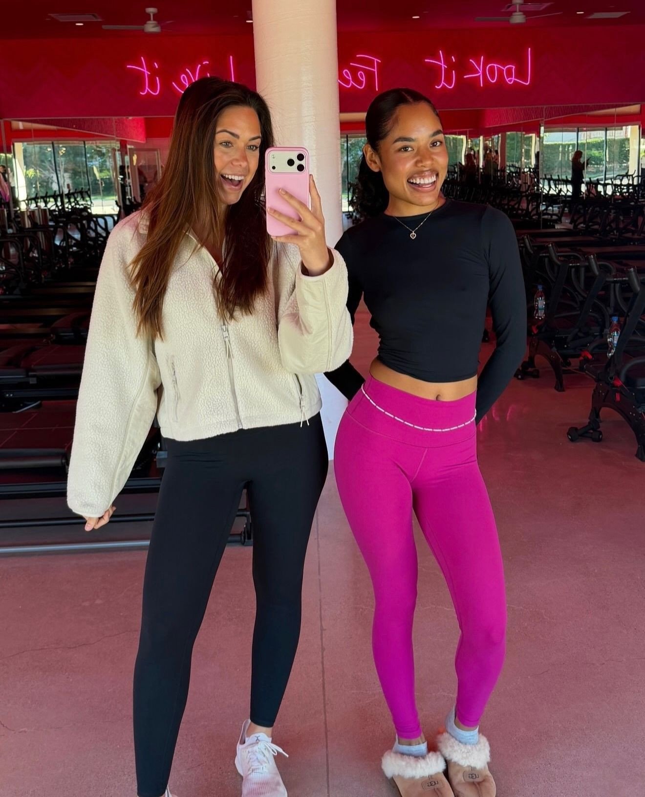 Start your year strong at RUNWAY Playa Vista. From mindful movement at @thestudiomdr to high-energy @orangetheory workouts plus recovery and luxe wellness at @monarchclubs and skincare at @heydaylosangeles, we&rsquo;ve got everything you need to feel