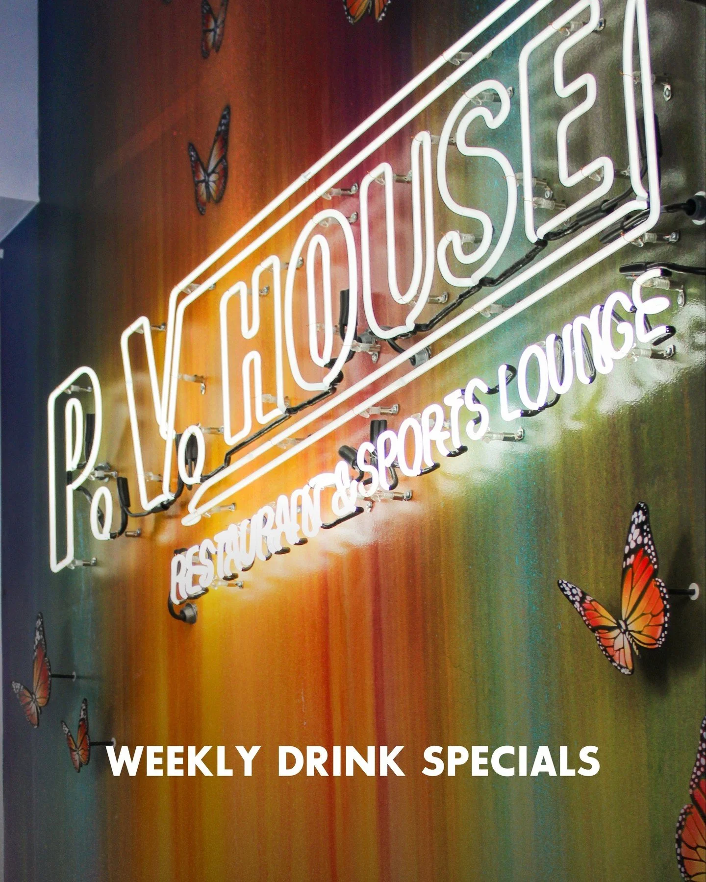 Who says happy hour has to wait for the weekend? 🍸Stop by @p.v.house for daily drink specials all week.⁠
⁠
#RUNWAYPlayaVista #PVHouse #HappyHour