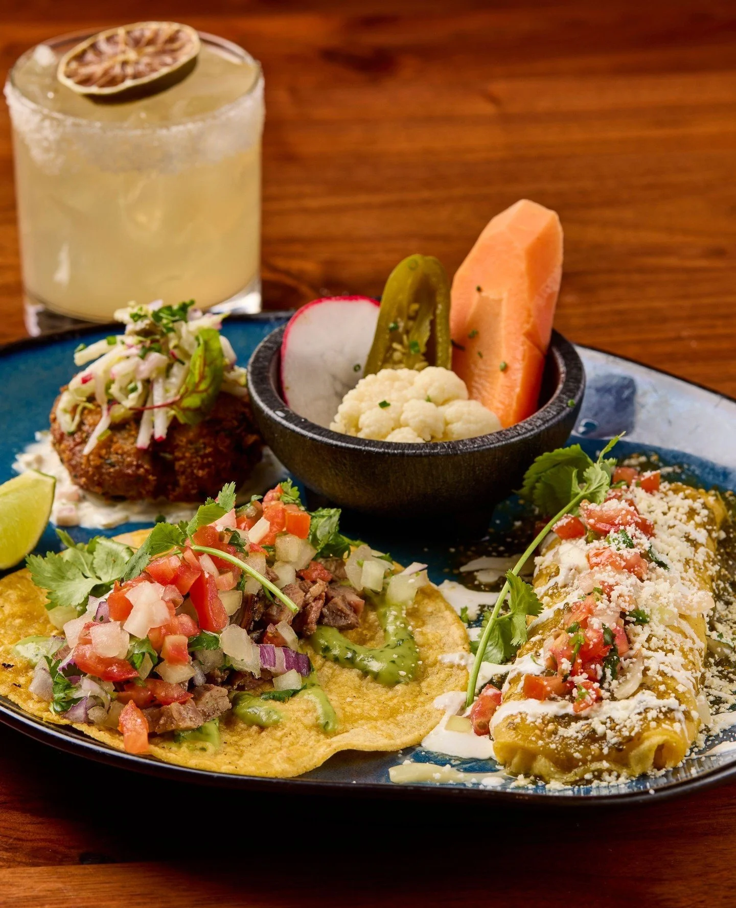 Just dropped: a brand new menu at @solcocina. From bright mariscos to fire-grilled specialties, come taste what&rsquo;s new.⁠
⁠
#RUNWAYPlayaVista #PlayaVista #SOLCocina
