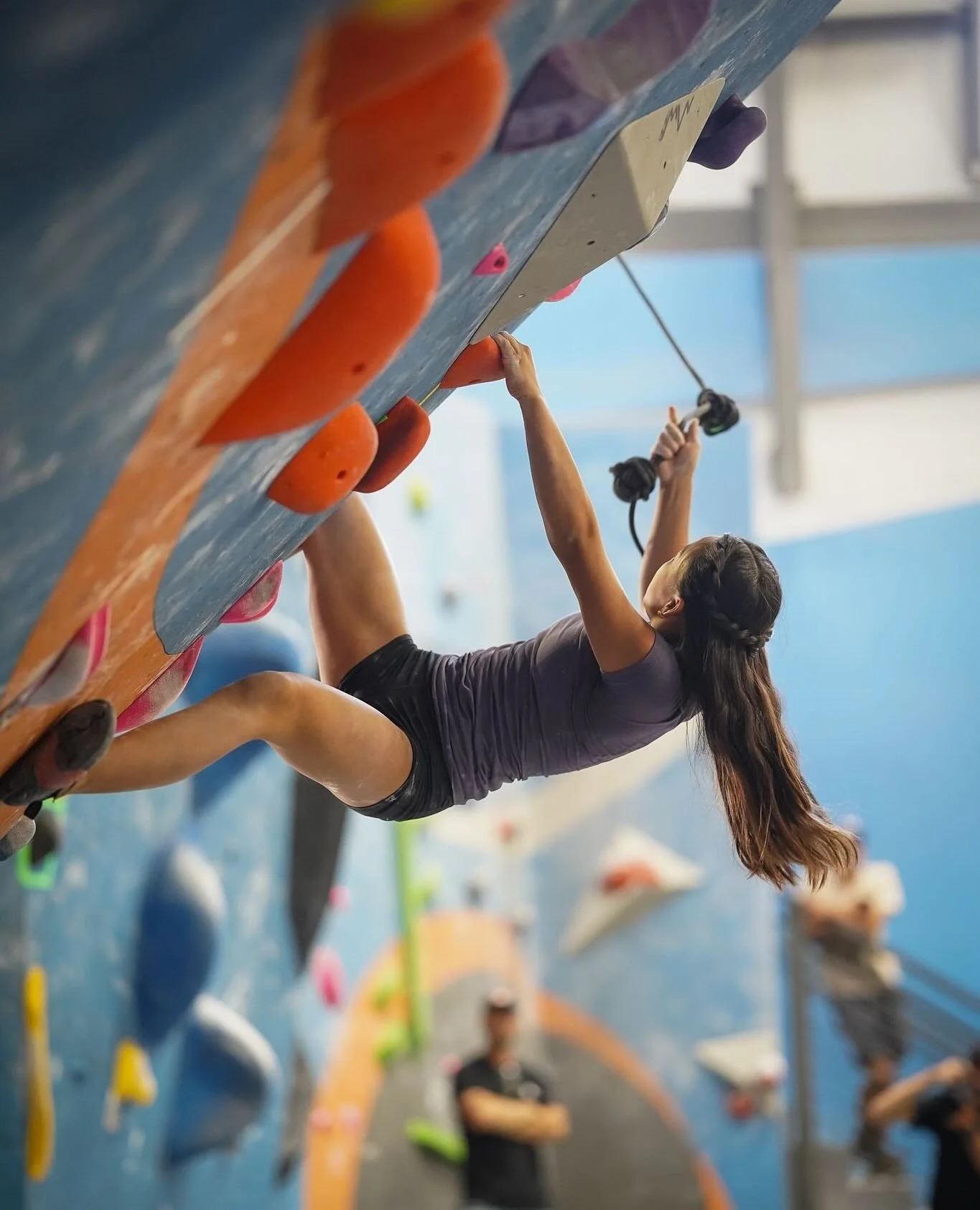 Get moving at RUNWAY Playa Vista.💪⁠
⁠
From climbing at @senderone_playavista to recovery at @rvivl.co, high energy rides at @bikeattack, heart pumping classes at @otf.playavista, mindful movement at @thestudiomdr, and strength training at @monarchcl
