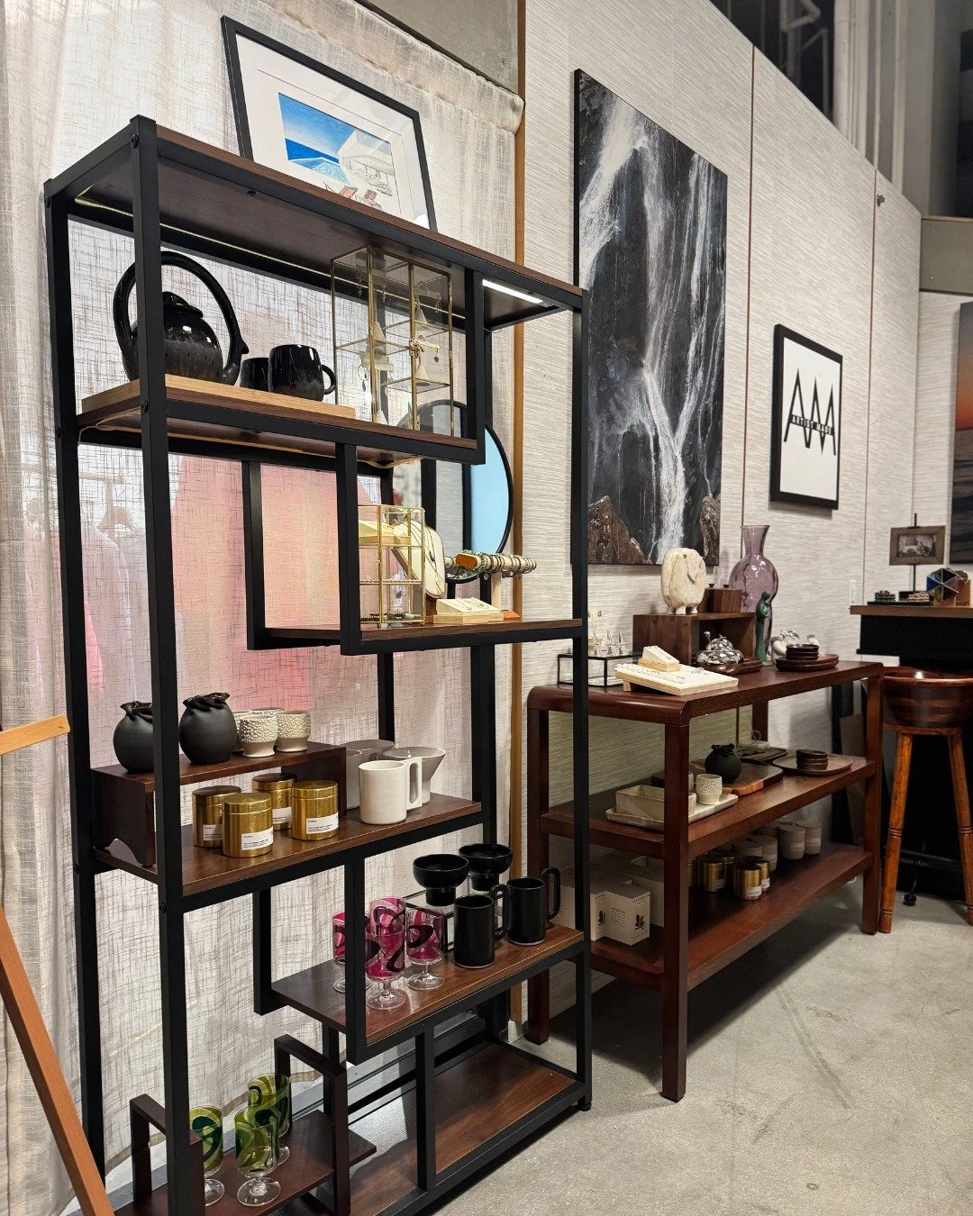 Something new has arrived at The Market.🎨

Join us in welcoming @artistmadesocal to RUNWAY with a Grand Opening Party on June 12 from 5:00 p.m. - 8:00 p.m. 

Dedicated to celebrating the studio arts, Artist Made showcases handmade work from local Ca