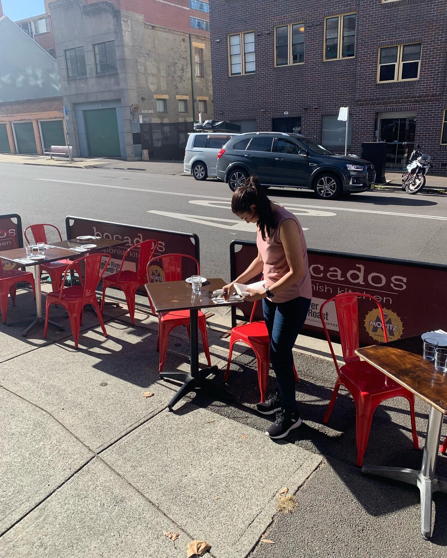 Anchal is setting up outdoor area. Weather is great. Tapas y vino night is here..Bring your dog,  water bowl provided. 😀#sharingiscaring #tapasyvino #visitnewcastle_aus