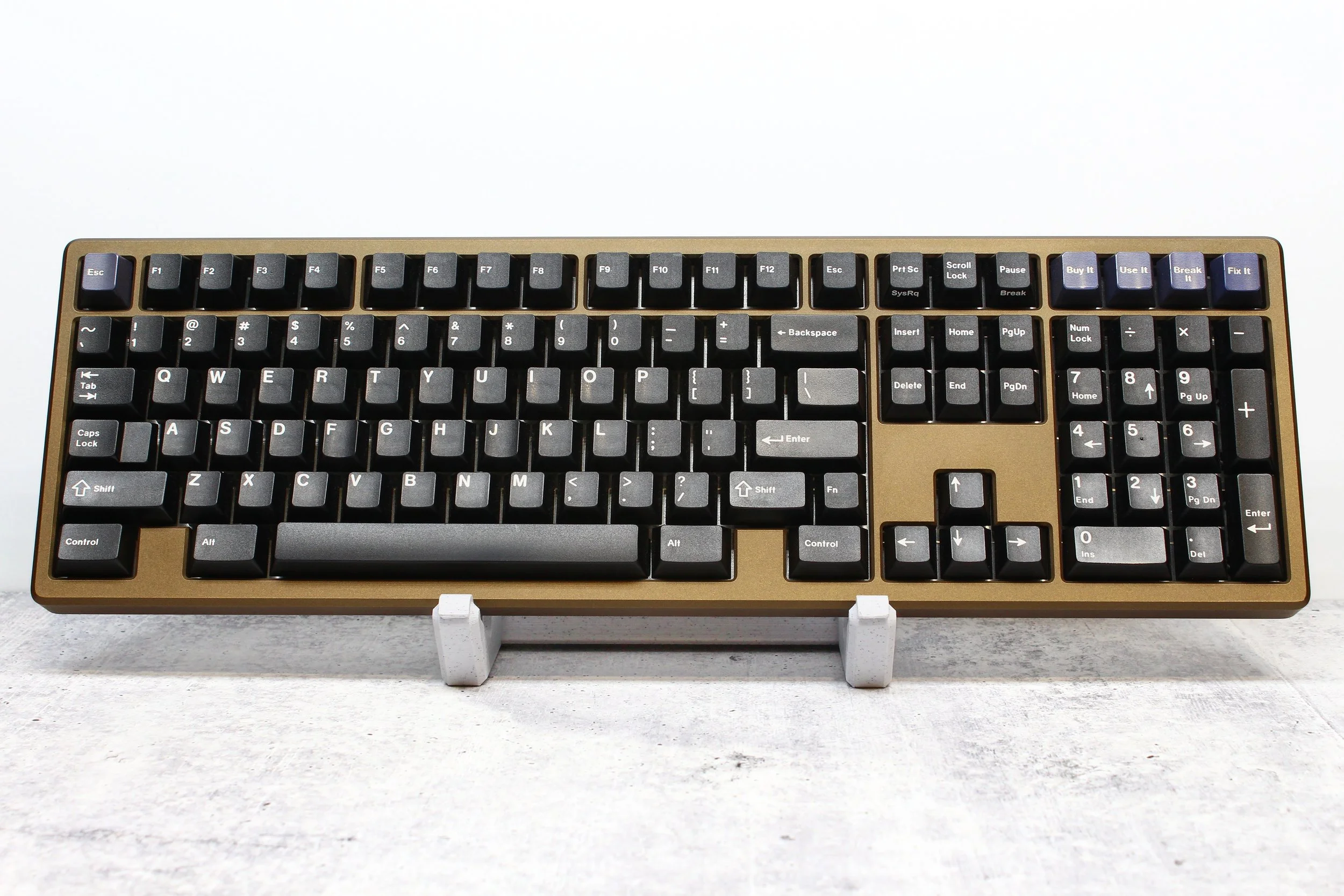 FrontView_Bronze_F13WKL_Built.jpg