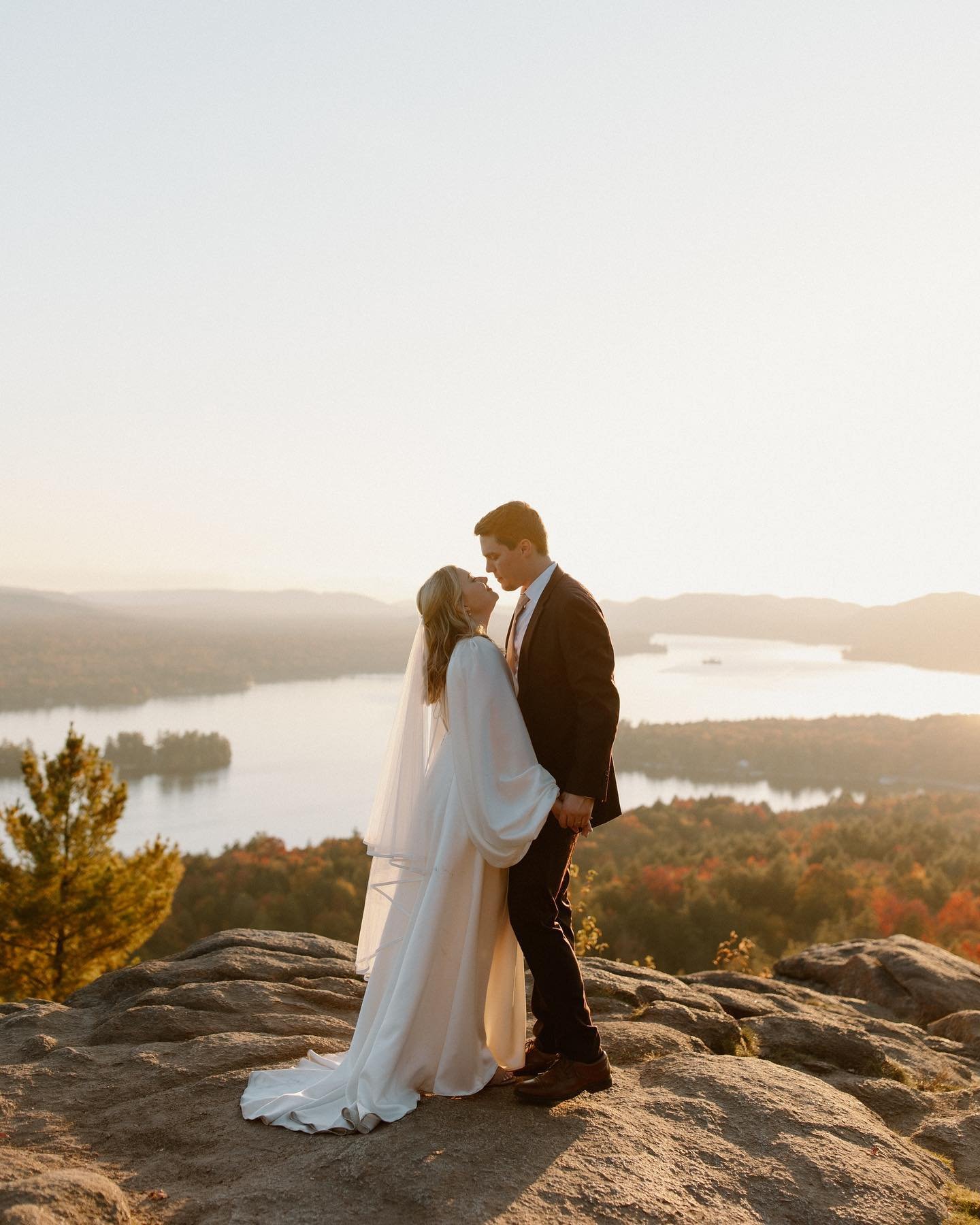 Don&rsquo;t make this mistake when planning your fall foliage elopement in the Adirondacks ⤵️

(Yes, we&rsquo;re already talking about fall!)

This is the number one mistake I see couples make when they start planning their fall foliage elopement in 