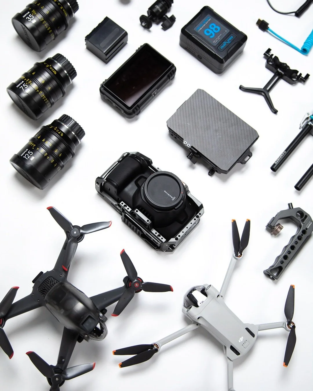 🎥 Bringing Out The Big Guns

New Reels Loading&hellip;
It&rsquo;s Wild How Much Storytelling Lives Inside A Lens &mdash; From Client Shoots To Creative Experiments, This Setup Has Seen It All || 
Gear Doesn&rsquo;t Make The Creator, But It Sure Help