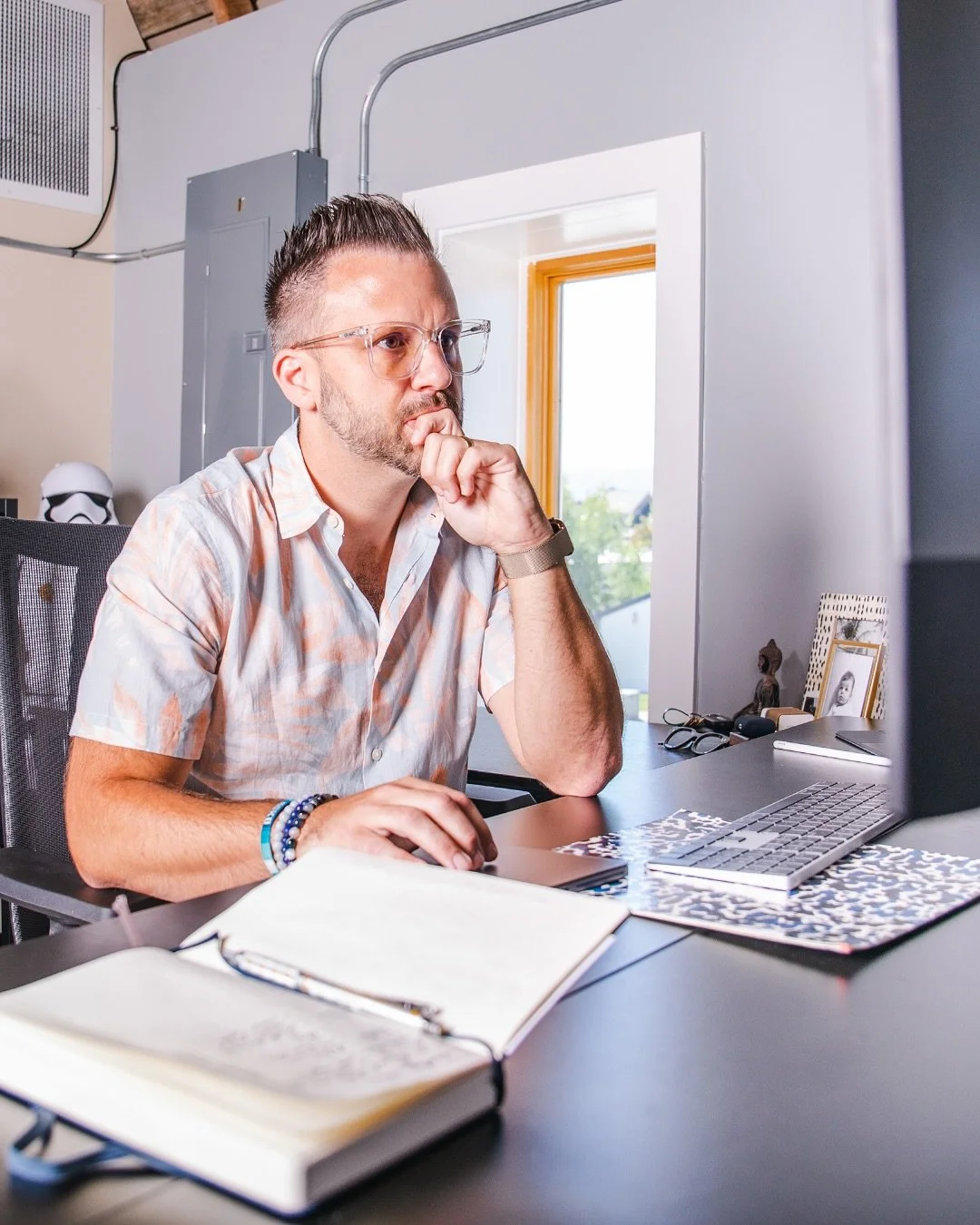 Hey Everyone &mdash; I&rsquo;ve Noticed A Lot Of New Faces Around Here 👋

I&rsquo;m Jonathan Riff &mdash; Entrepreneur, Brand Architect, And Founder Of @CaptainsAndCowboys, Where We Build Shopify Brands With Strategy, Storytelling, And A Bit Of Grit